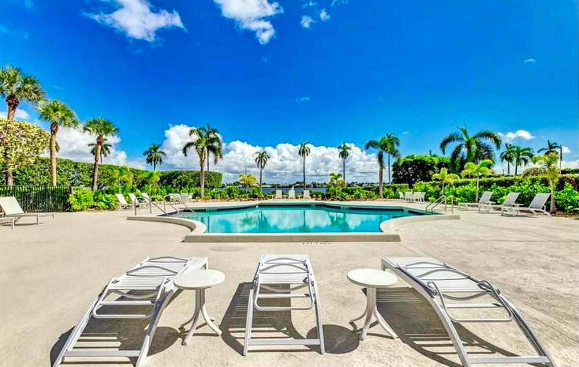 1701 S Flagler Drive 101