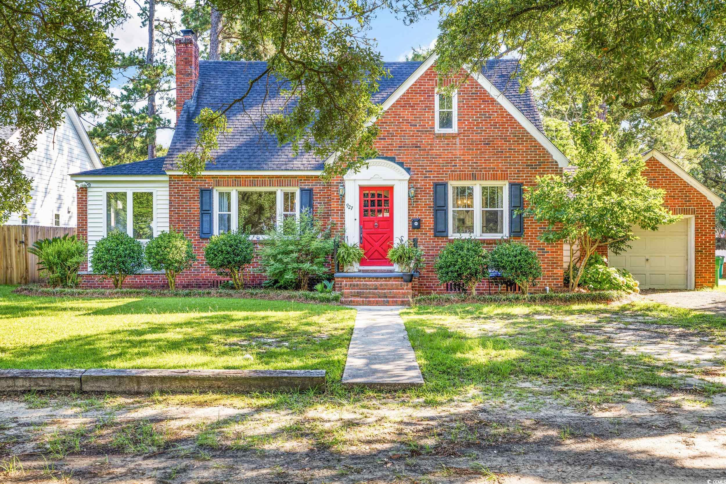 927 Palmetto St.