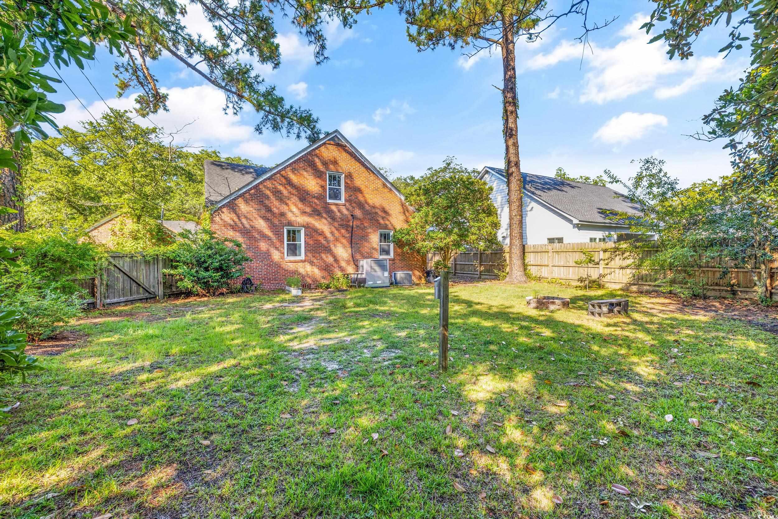 927 Palmetto St.