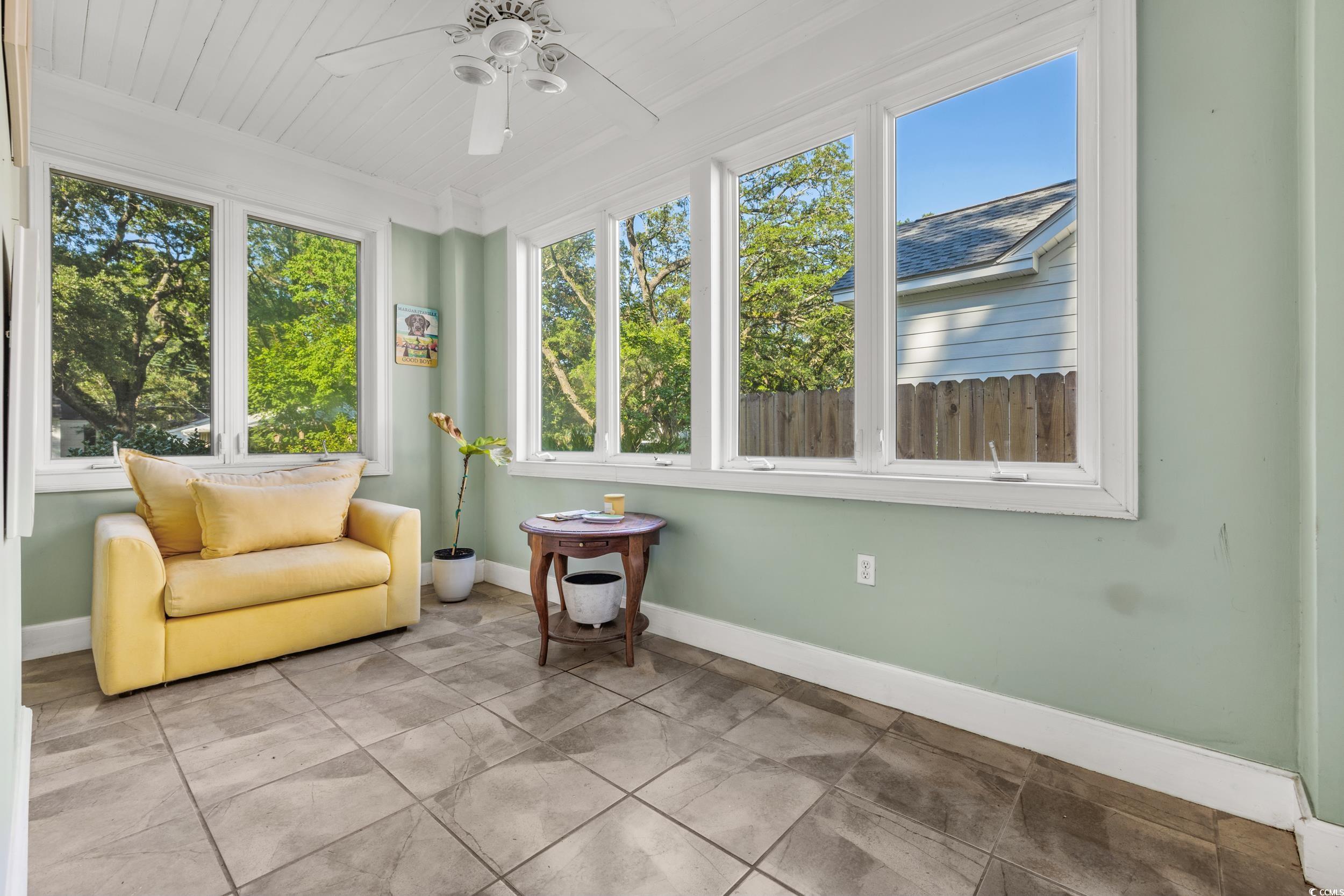 927 Palmetto St.