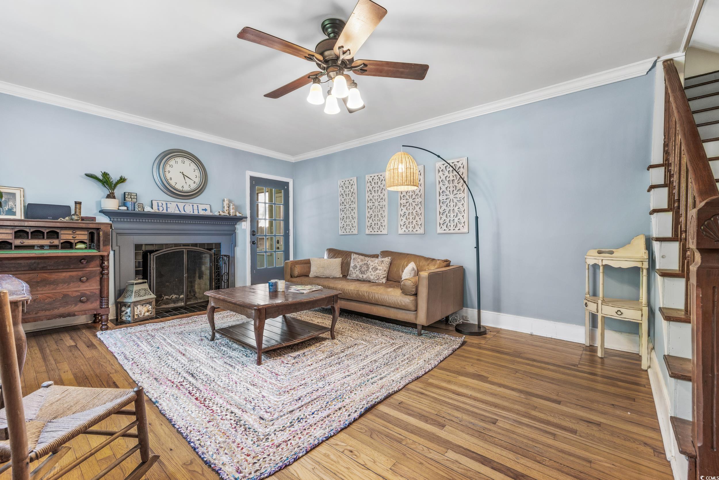 927 Palmetto St.