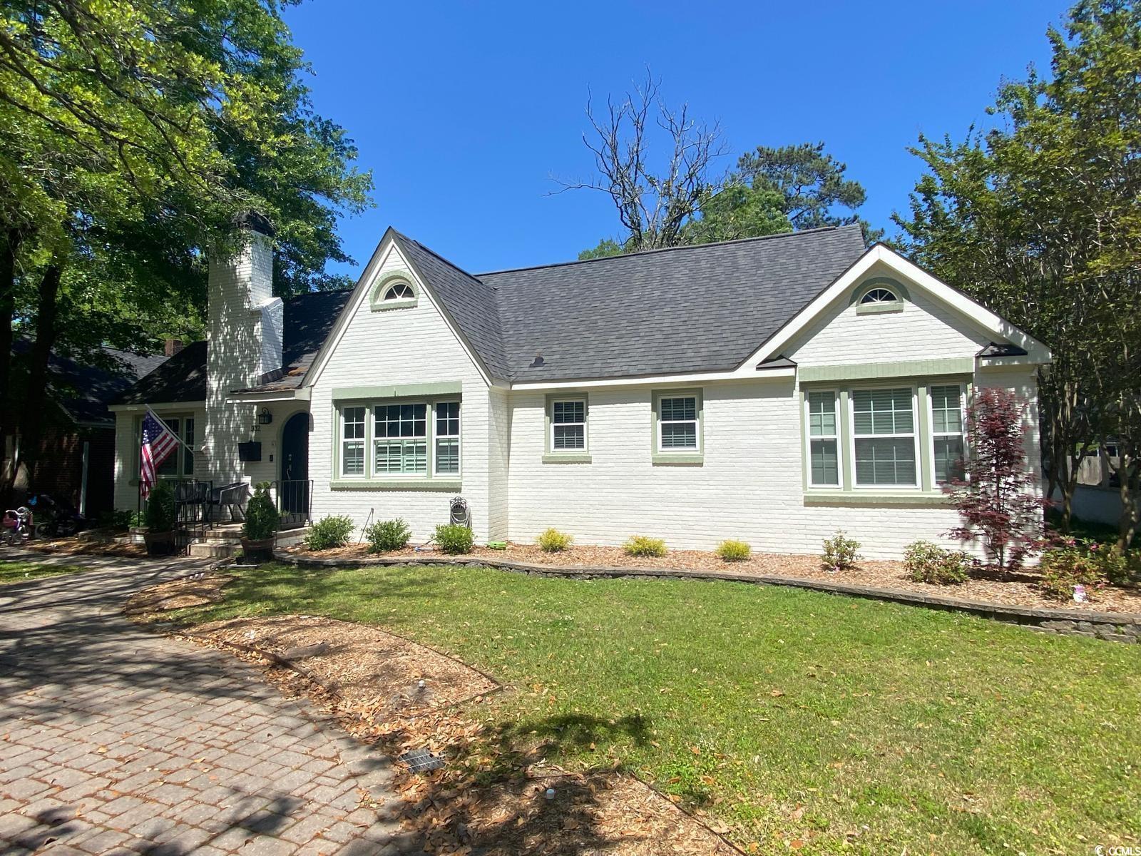 932 Palmetto St.