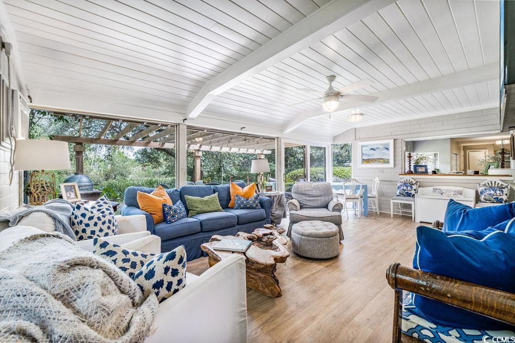 910 Willowbank Rd.