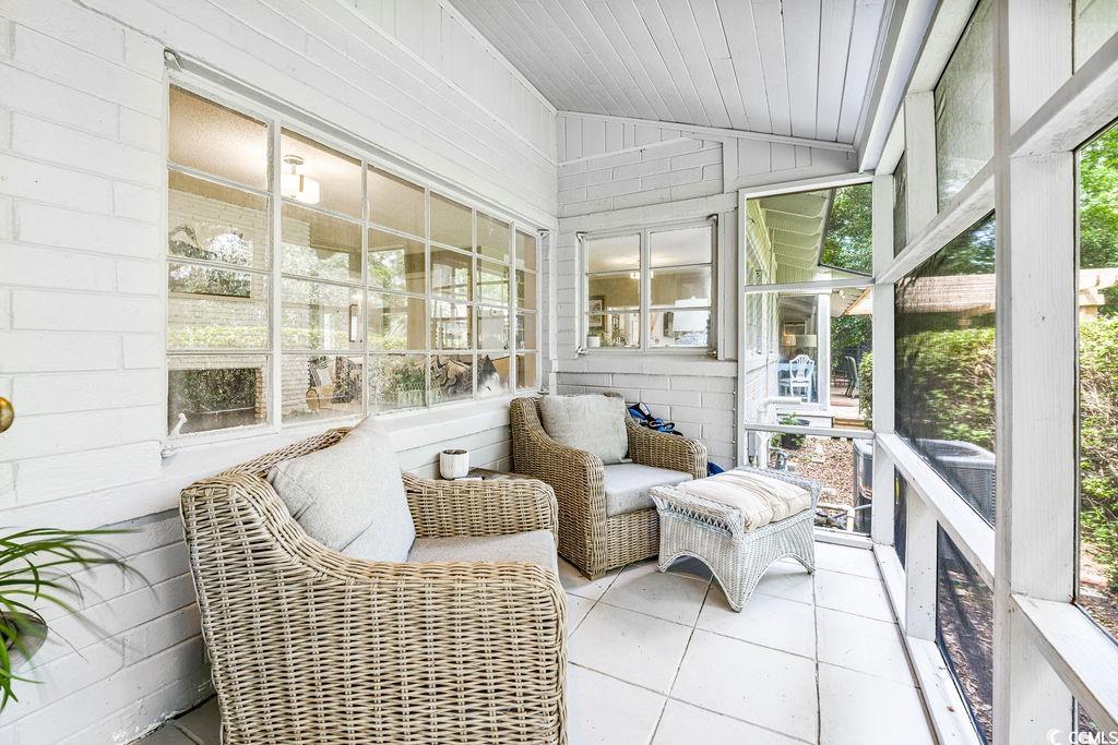 910 Willowbank Rd.