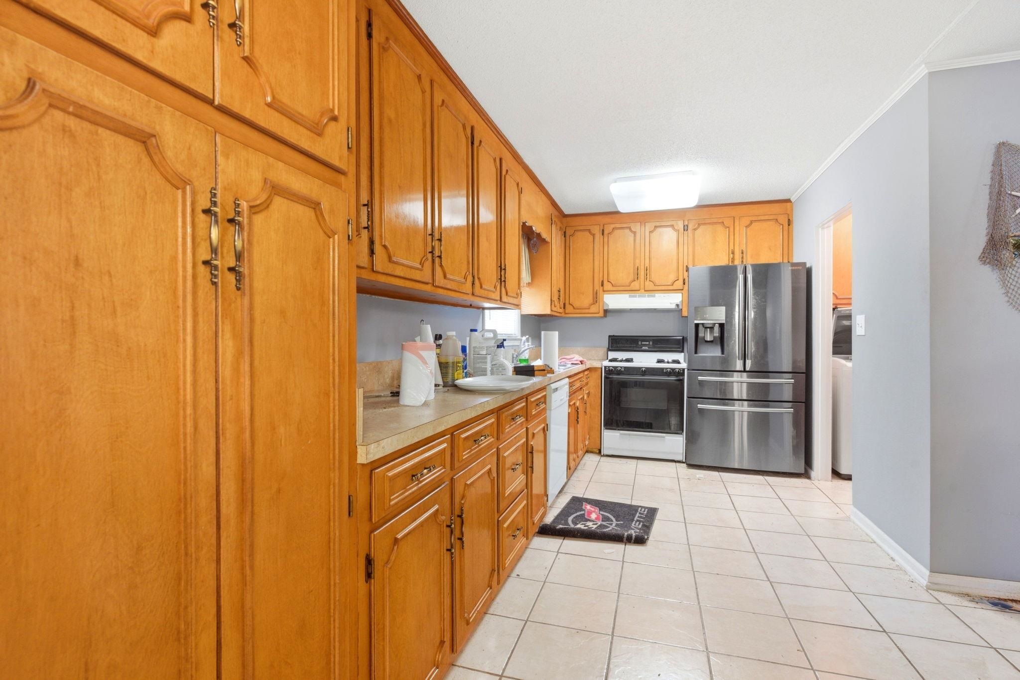 3494 Cates Bay Hwy.