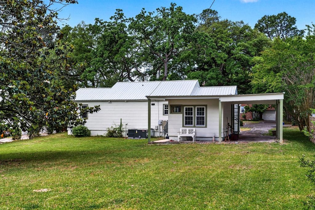 926 Palmetto St.