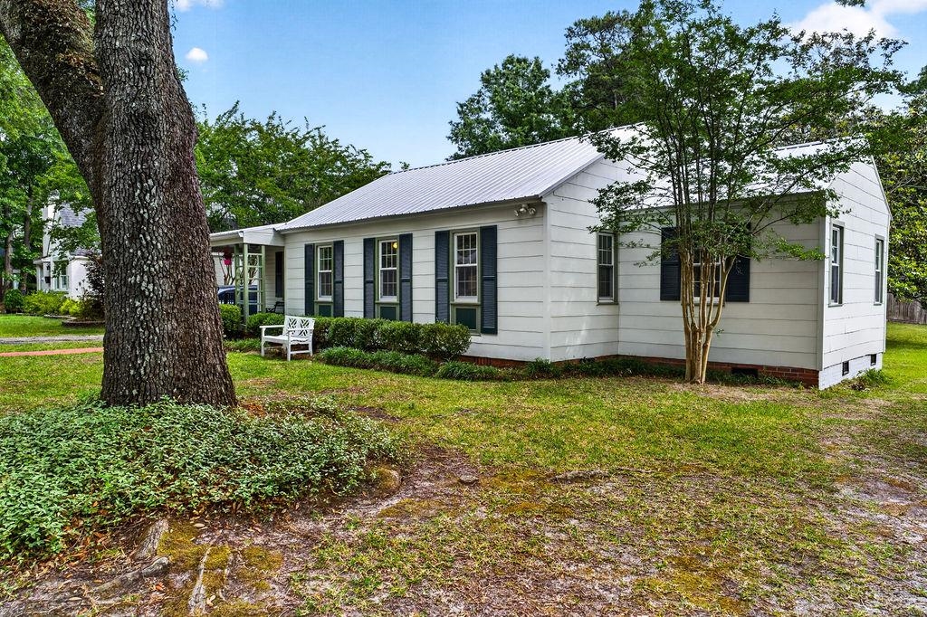 926 Palmetto St.