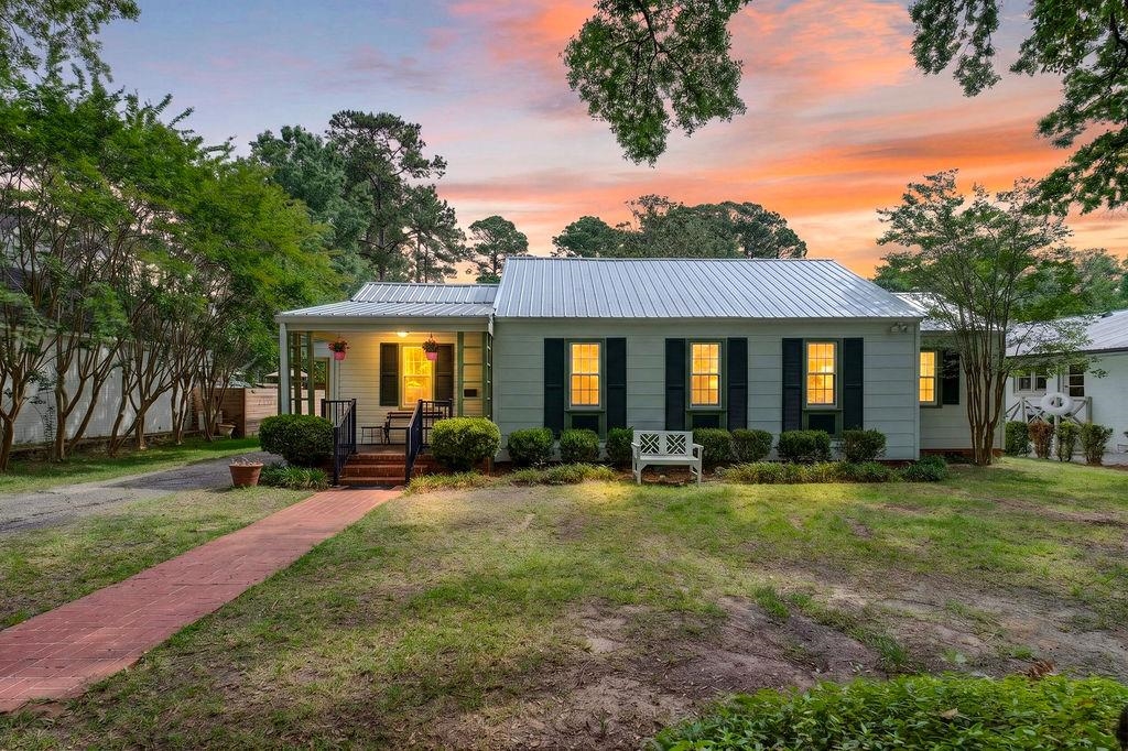 926 Palmetto St.