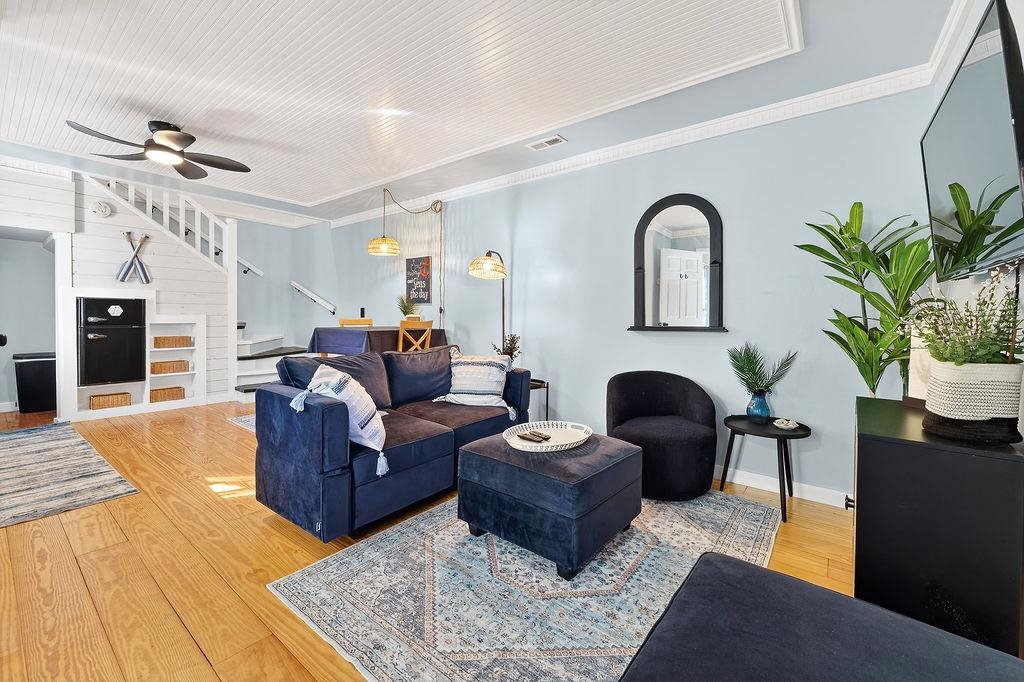 1137 Palmetto St.