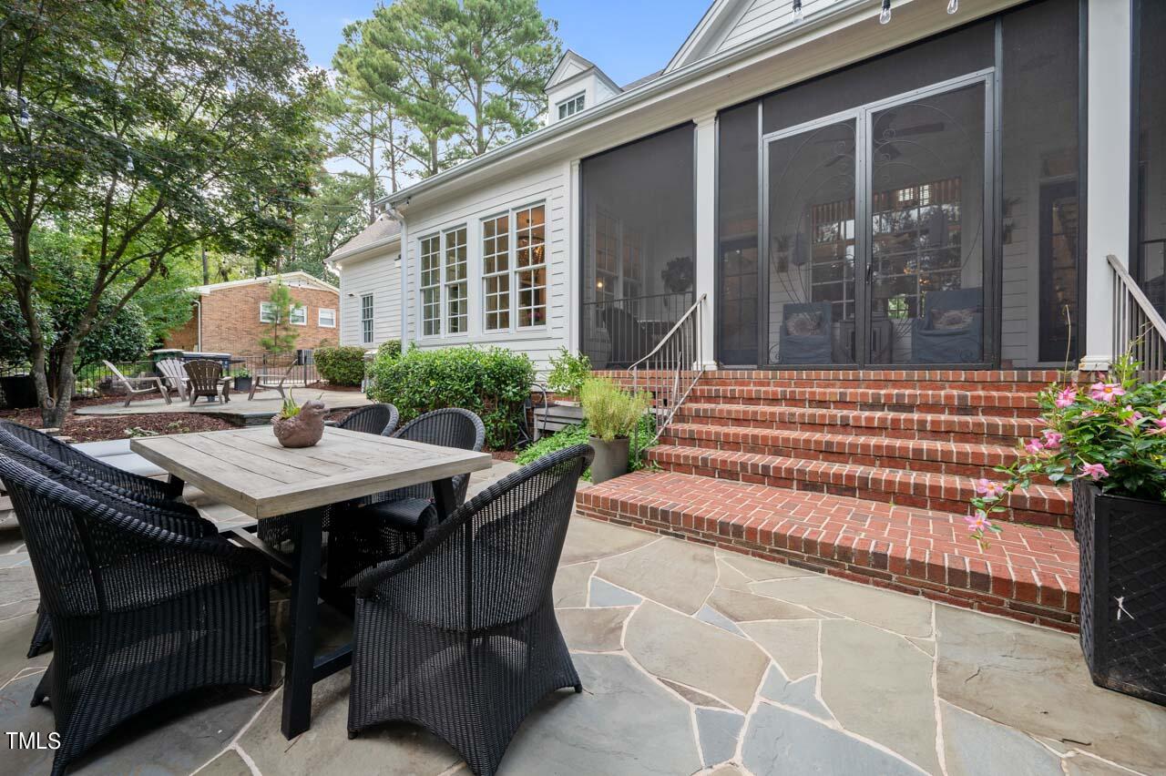 656 Aiken Parkway