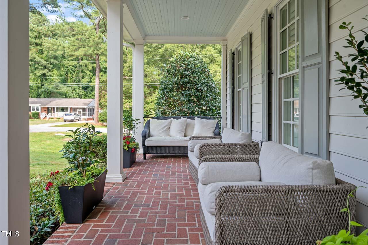 656 Aiken Parkway