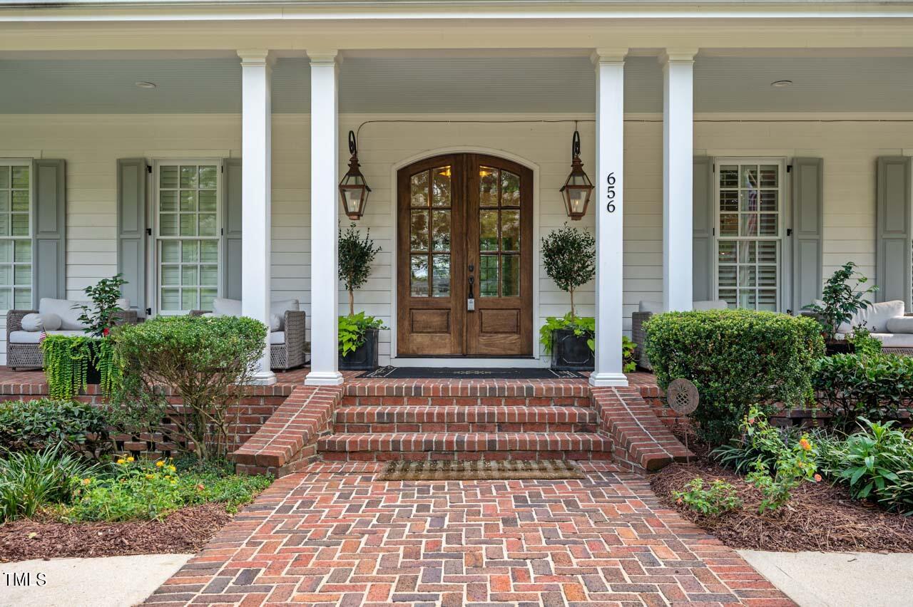 656 Aiken Parkway