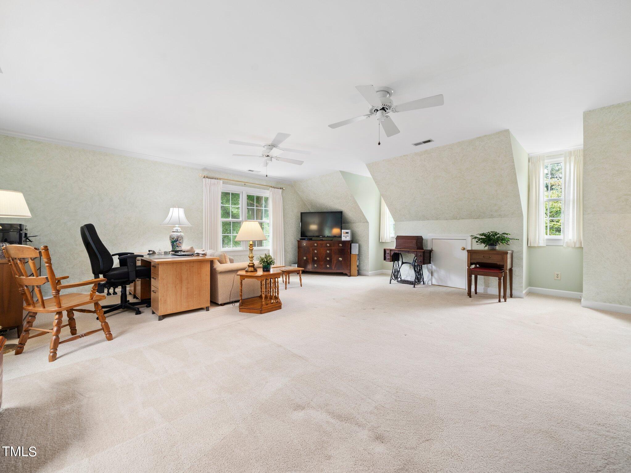 103 Meadowglades Lane