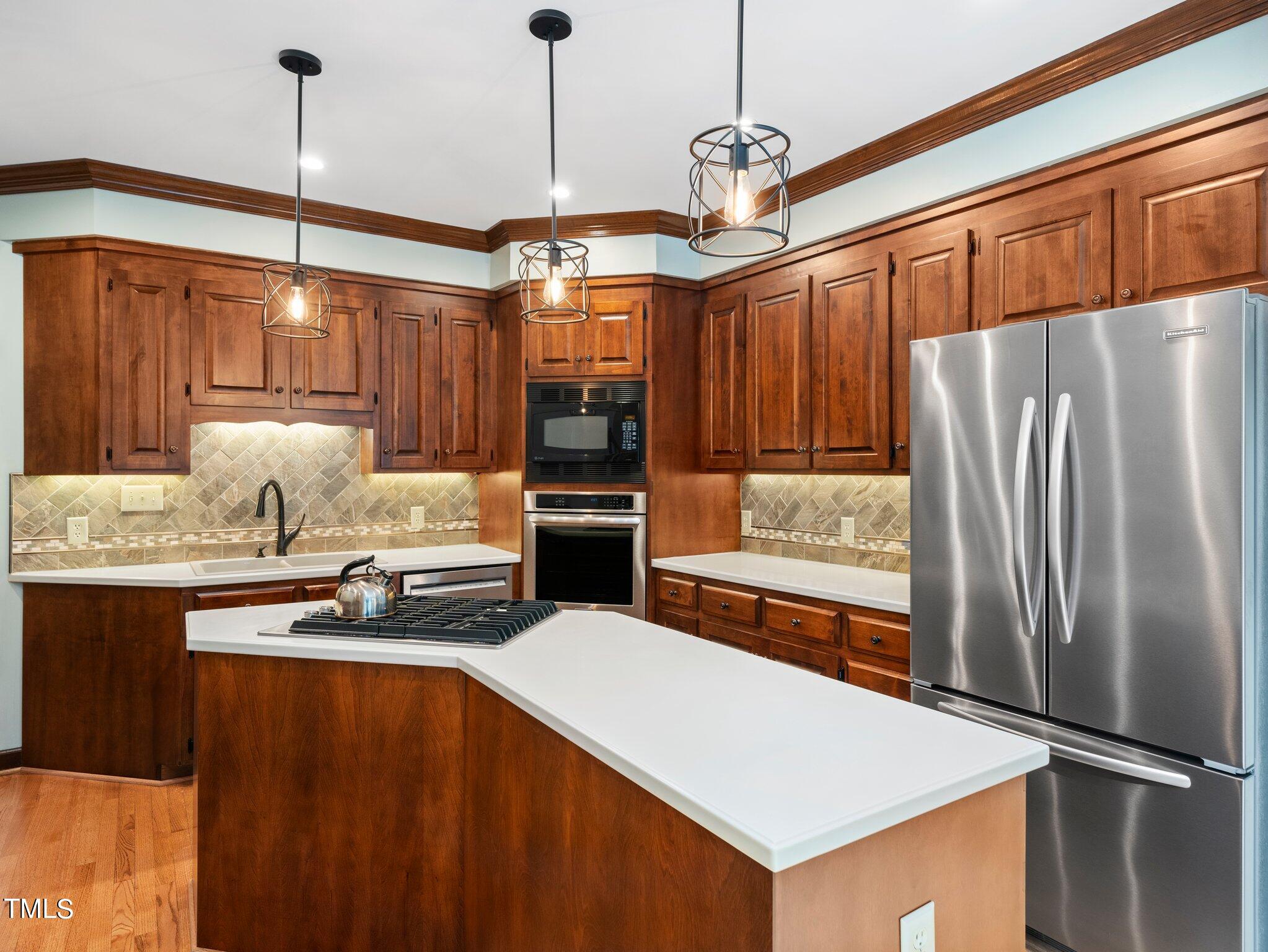 103 Meadowglades Lane
