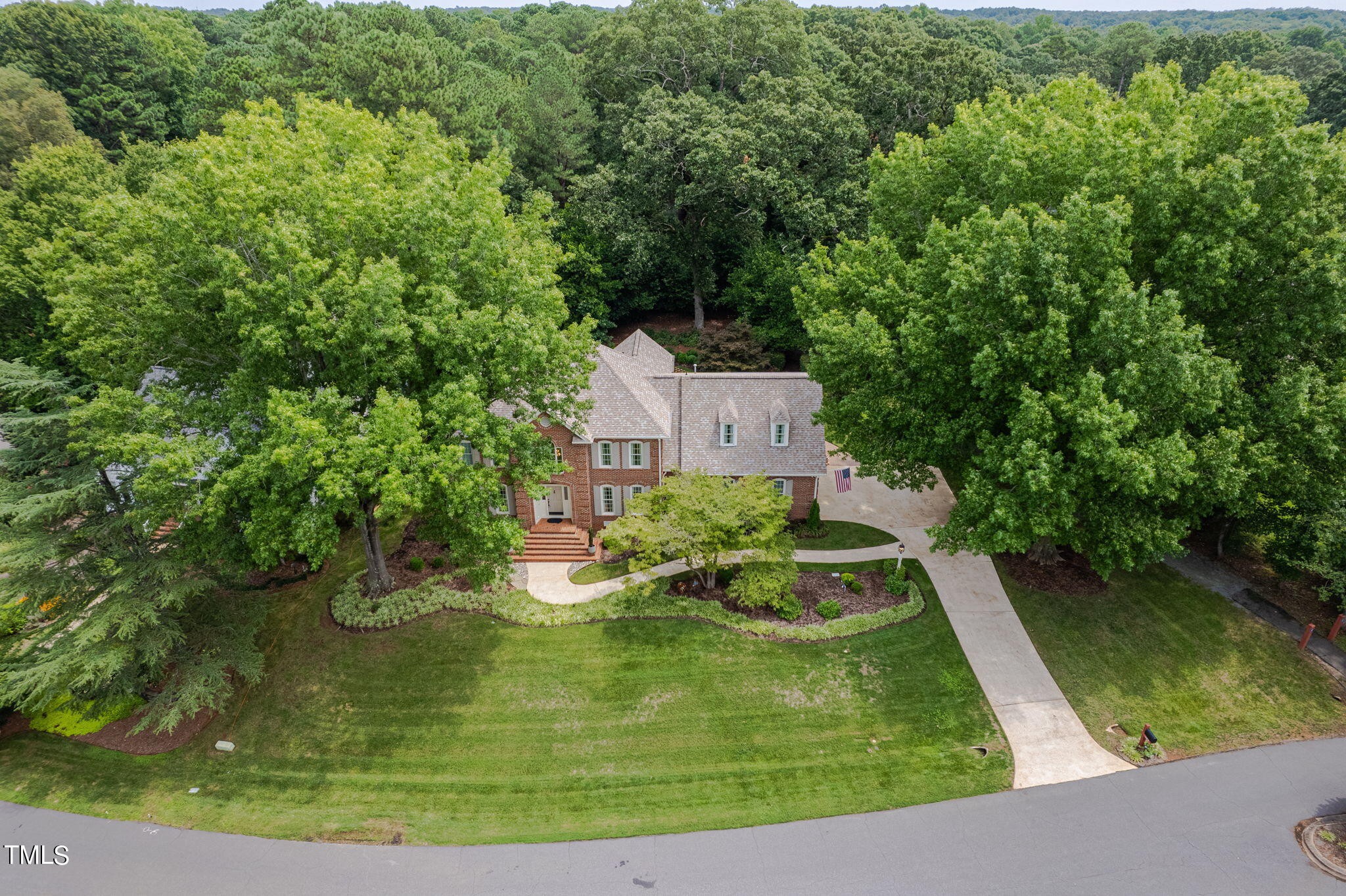 103 Meadowglades Lane
