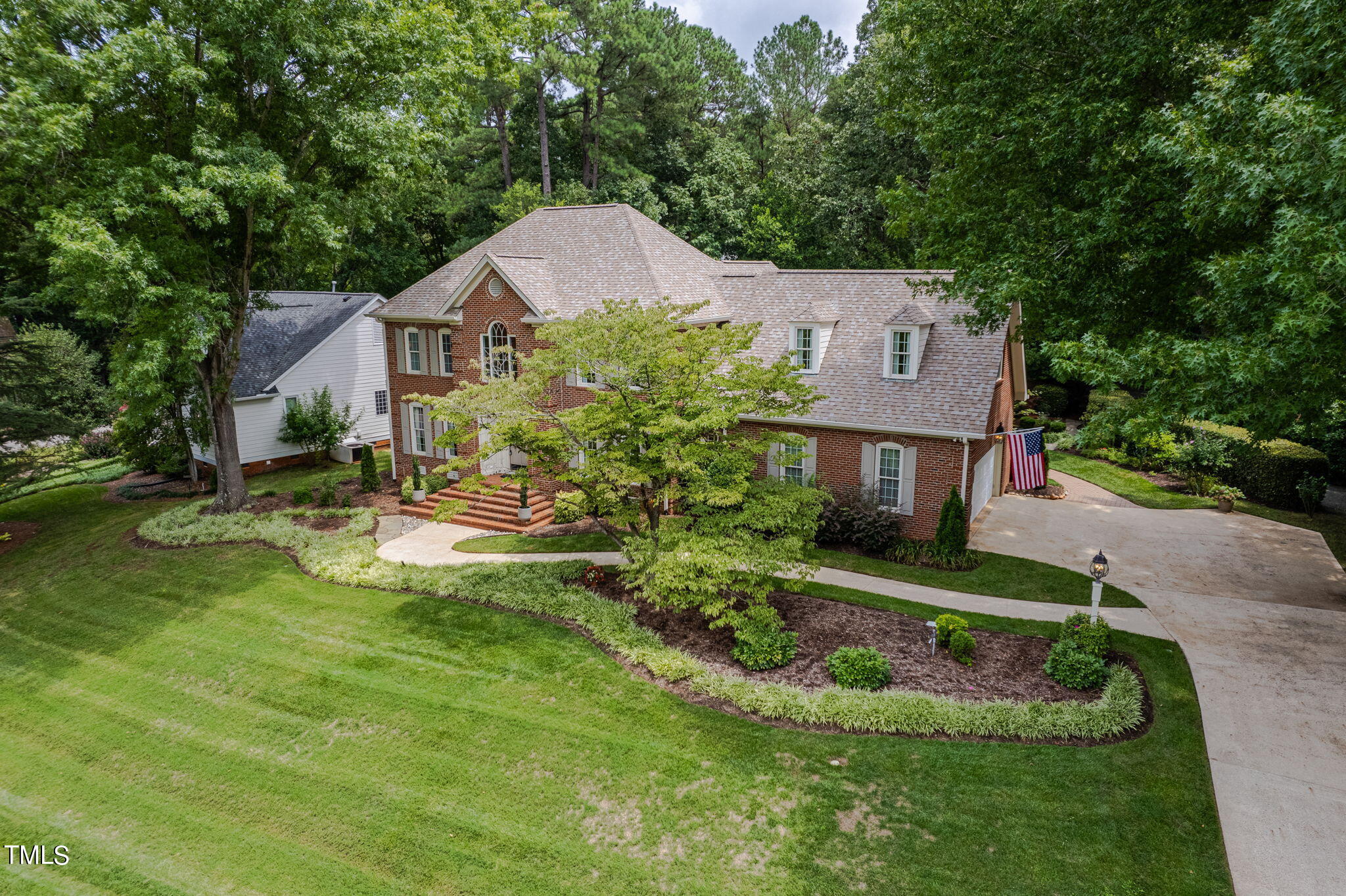 103 Meadowglades Lane