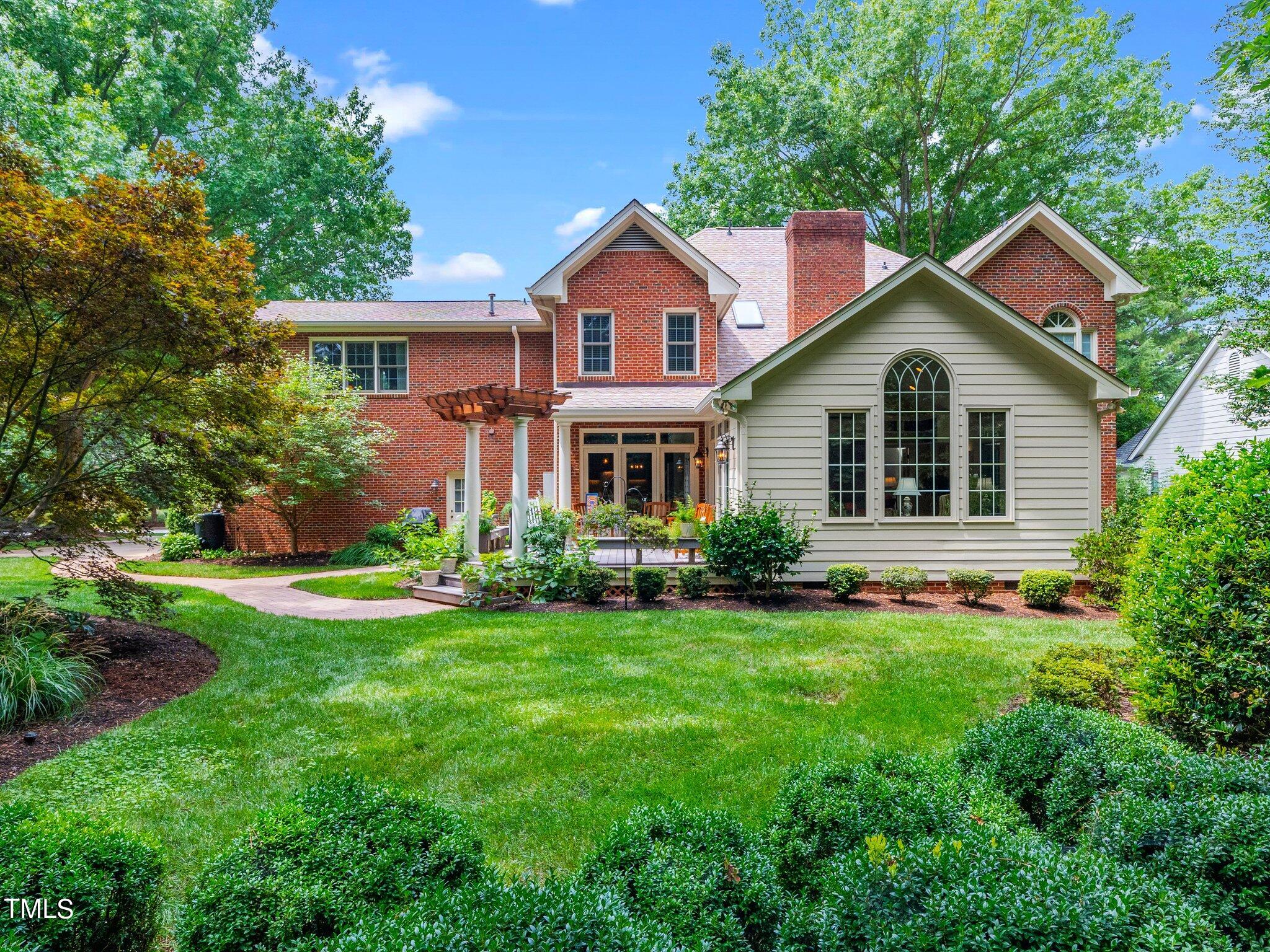 103 Meadowglades Lane