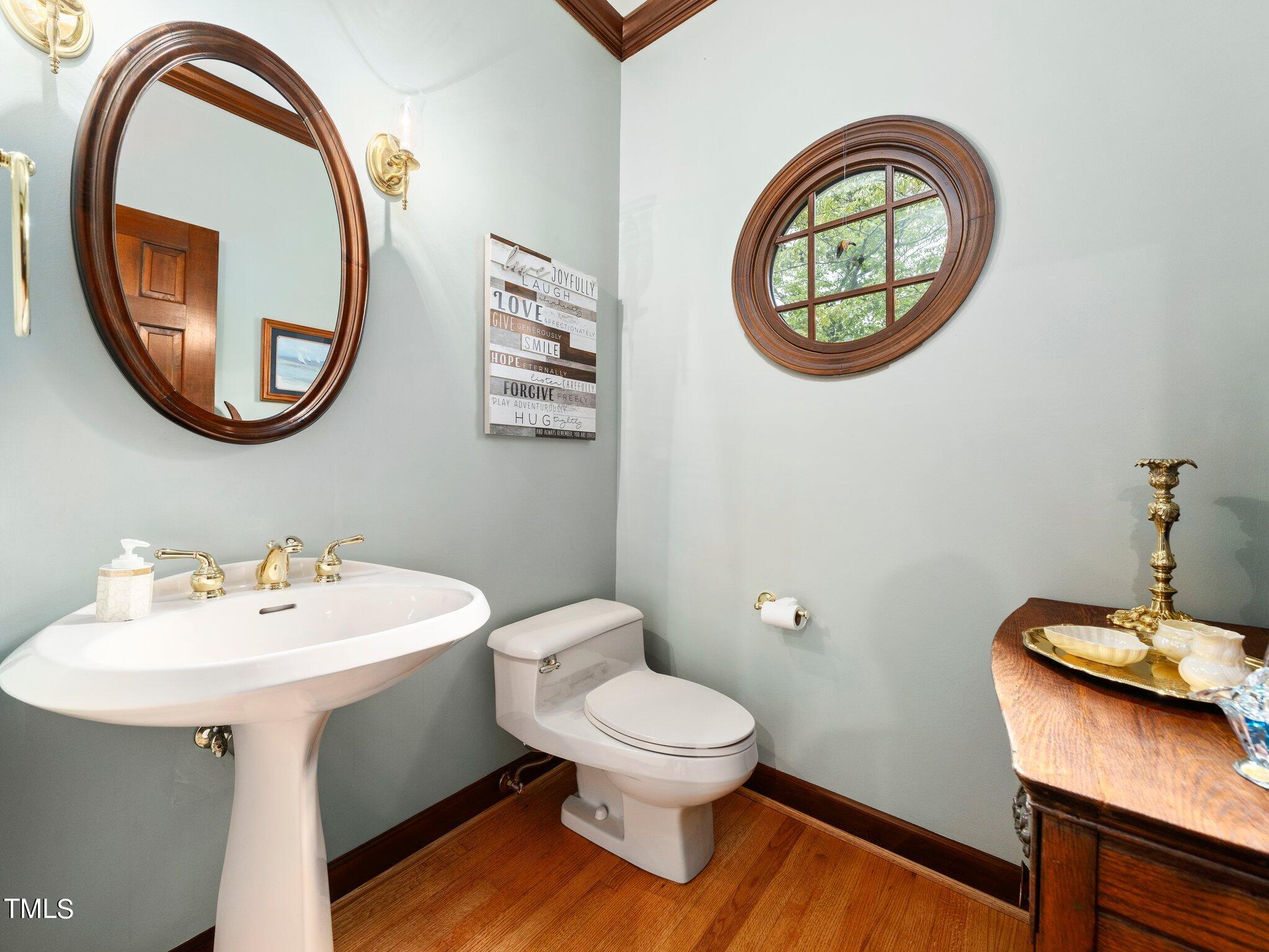 103 Meadowglades Lane