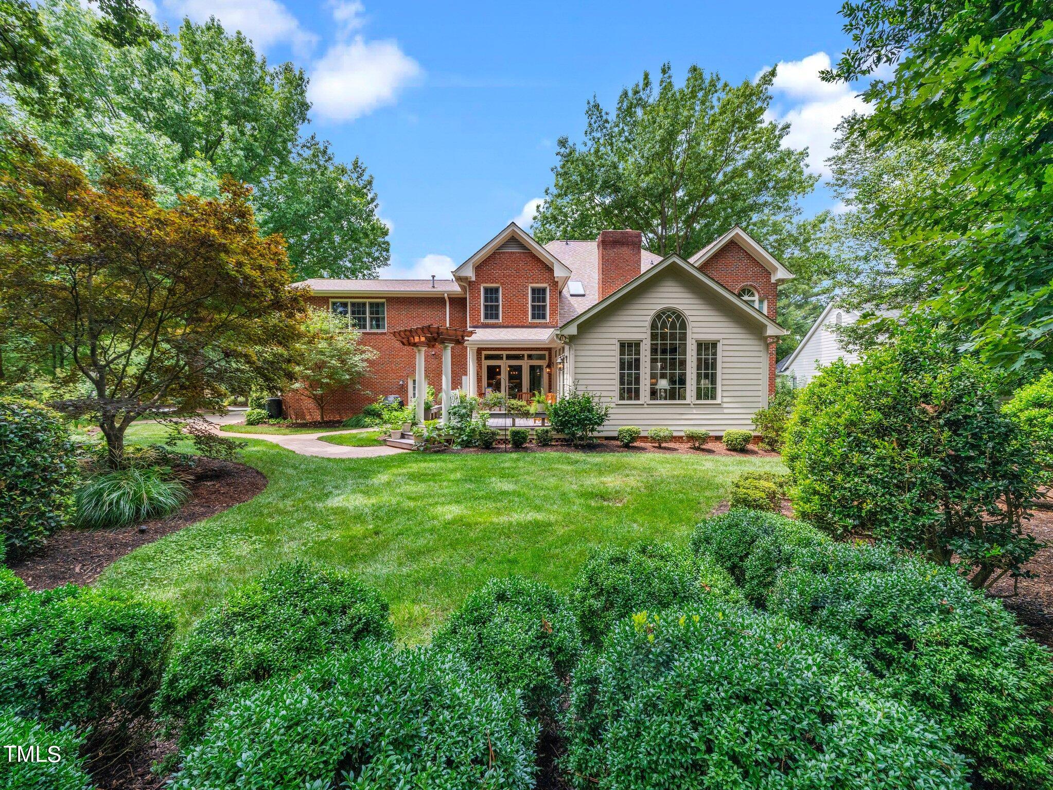 103 Meadowglades Lane