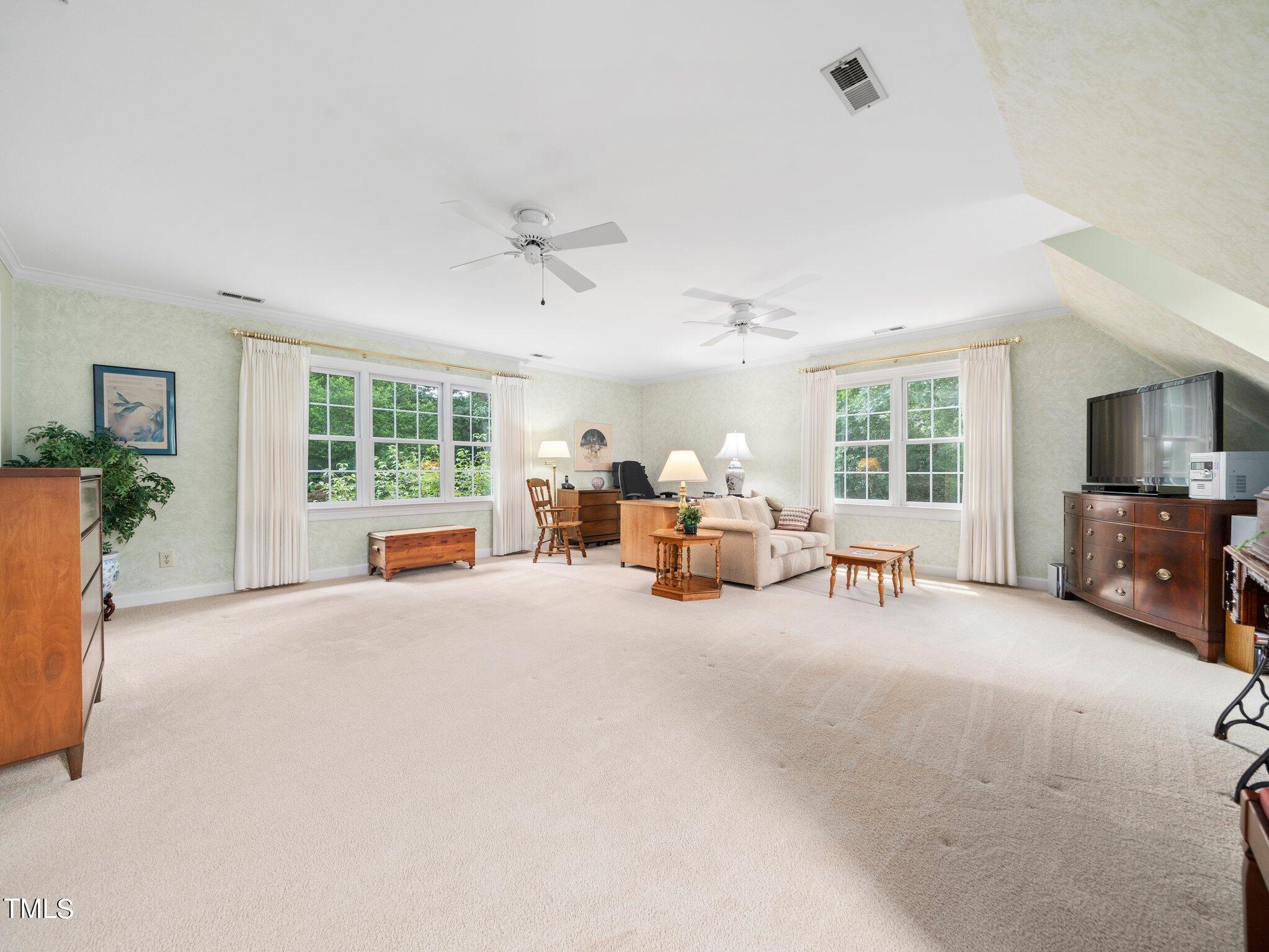 103 Meadowglades Lane
