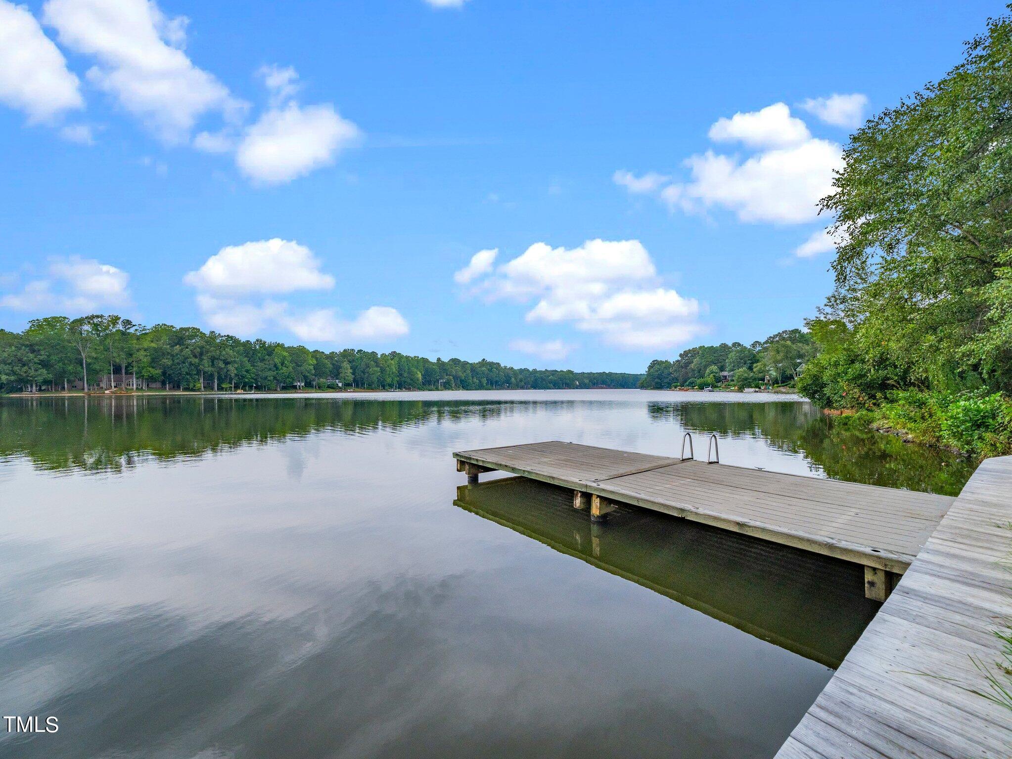 103 Meadowglades Lane