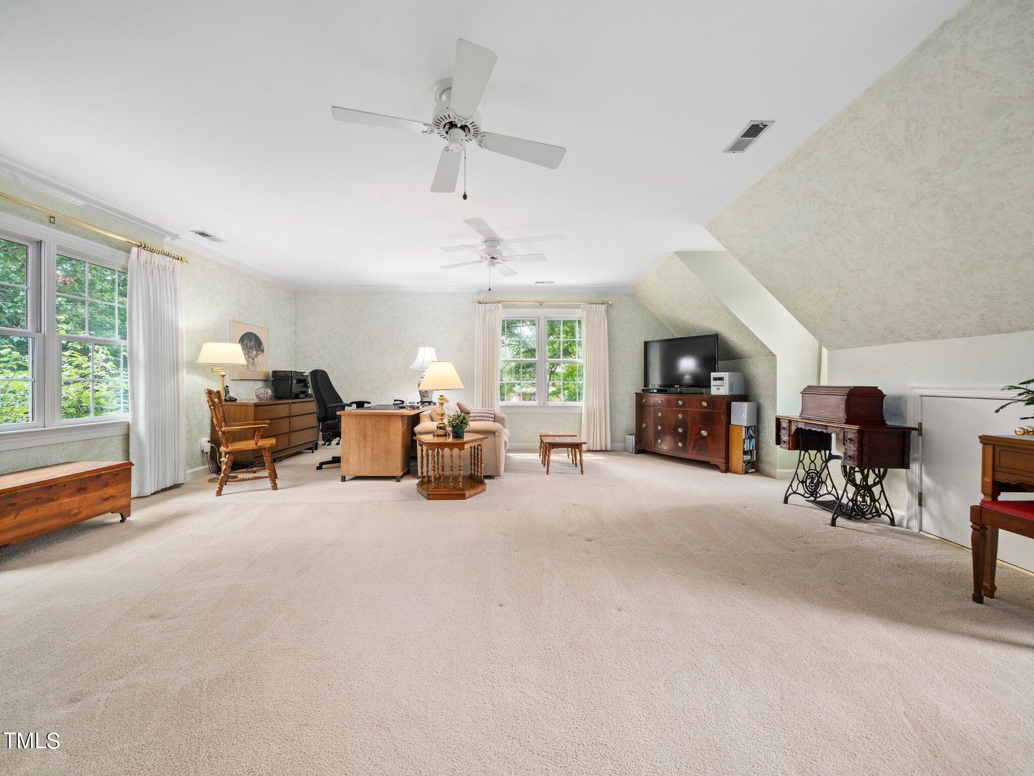 103 Meadowglades Lane
