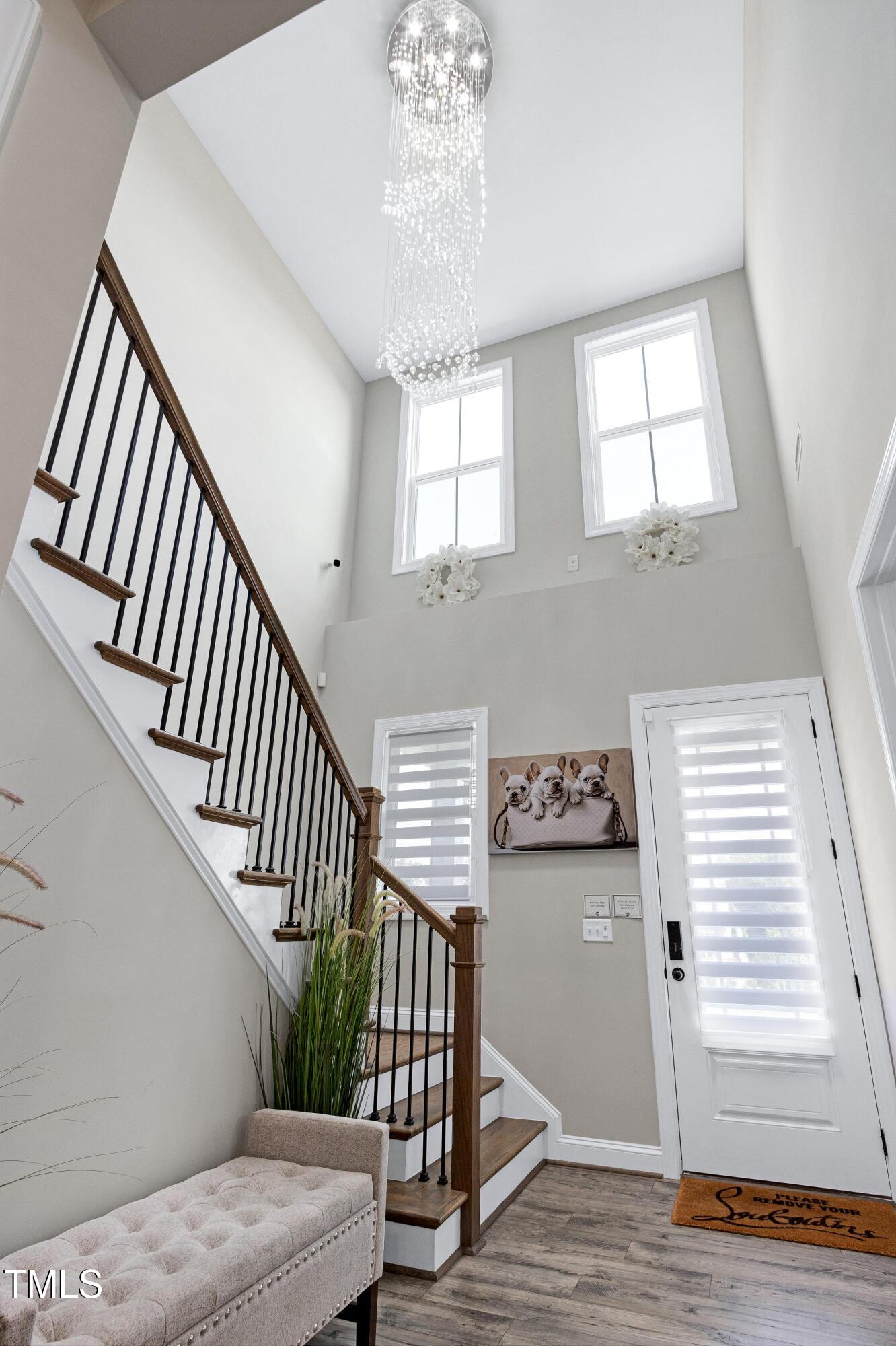 213 W Weatherford Drive