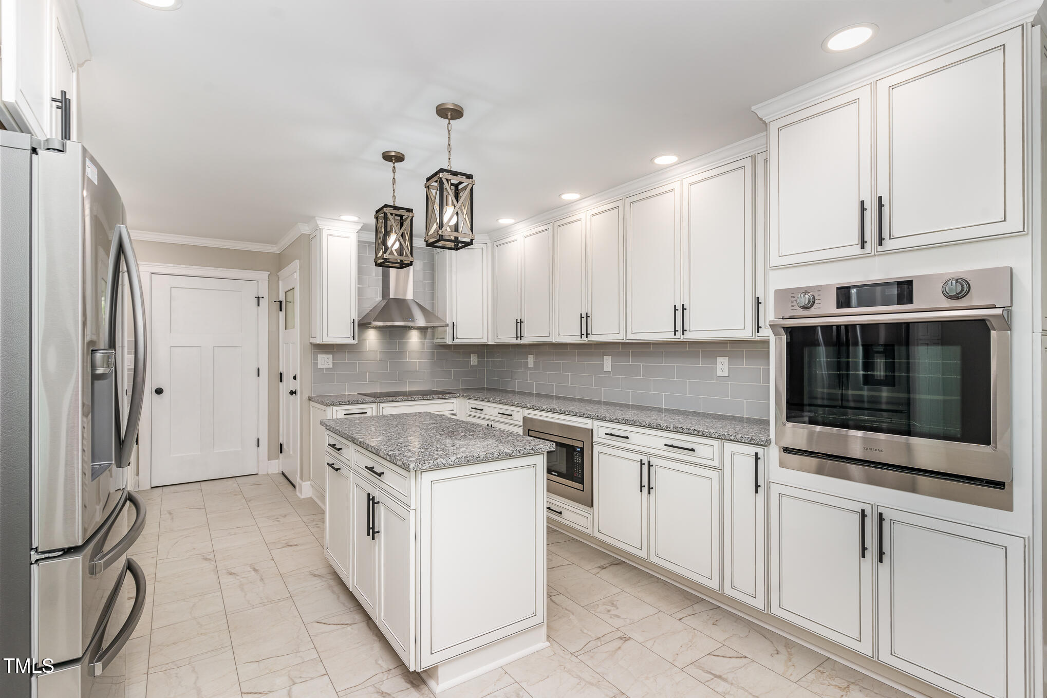 1100 Medlin Drive