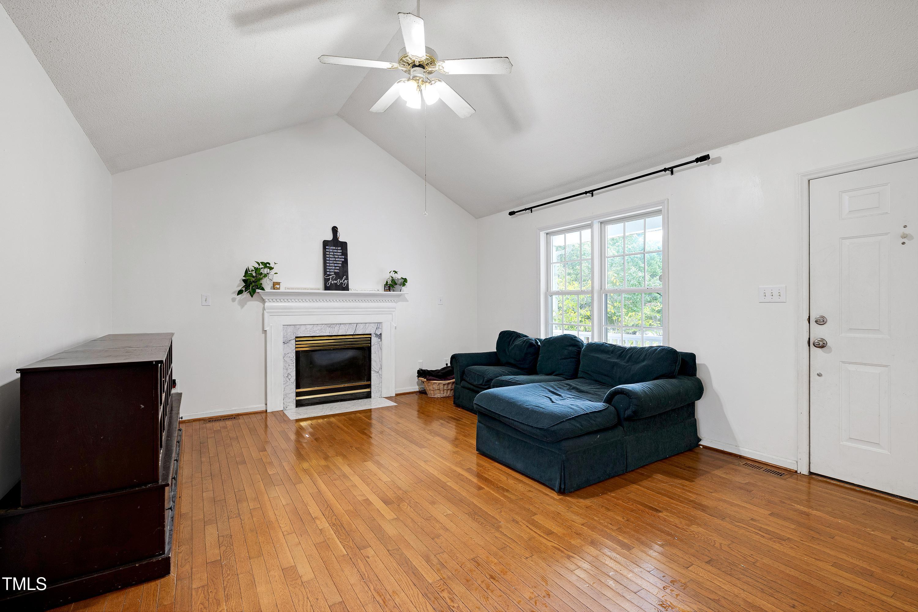 405 E Maple Avenue