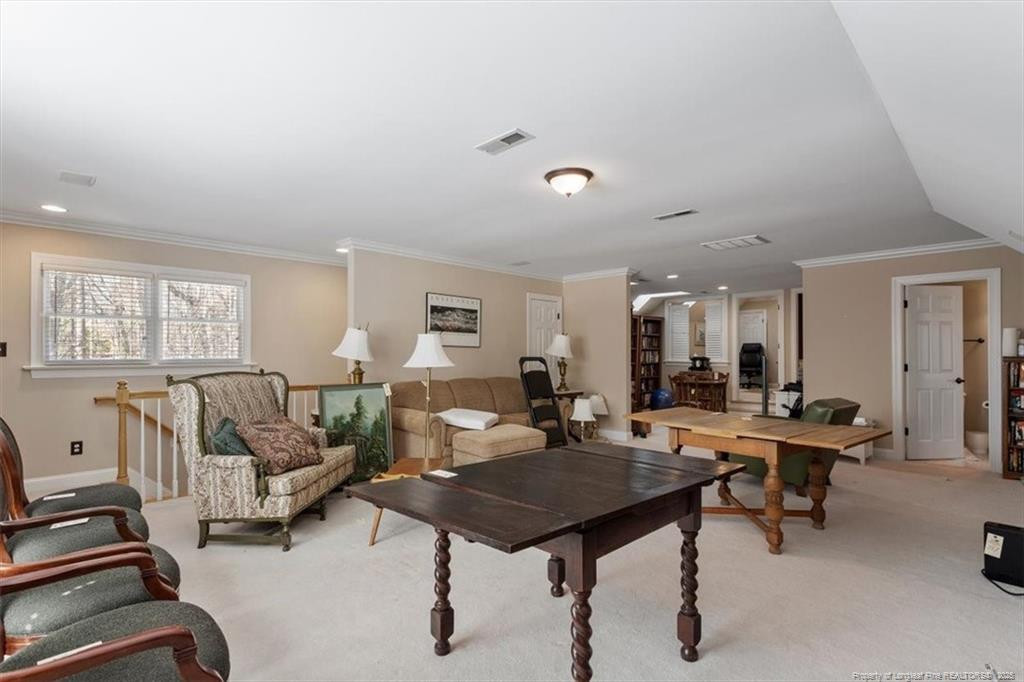 105 Royal Glen Drive