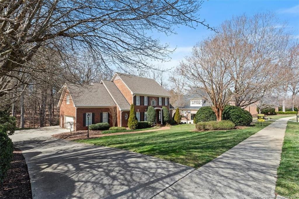 105 Royal Glen Drive