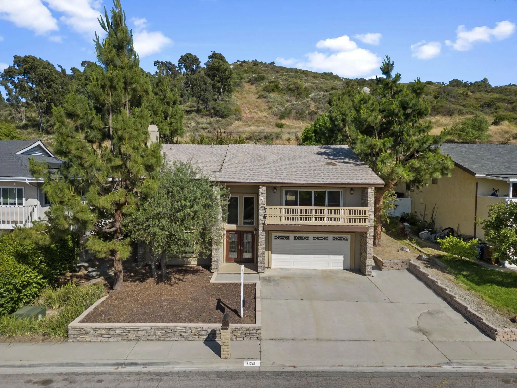 31241 Old River Rd