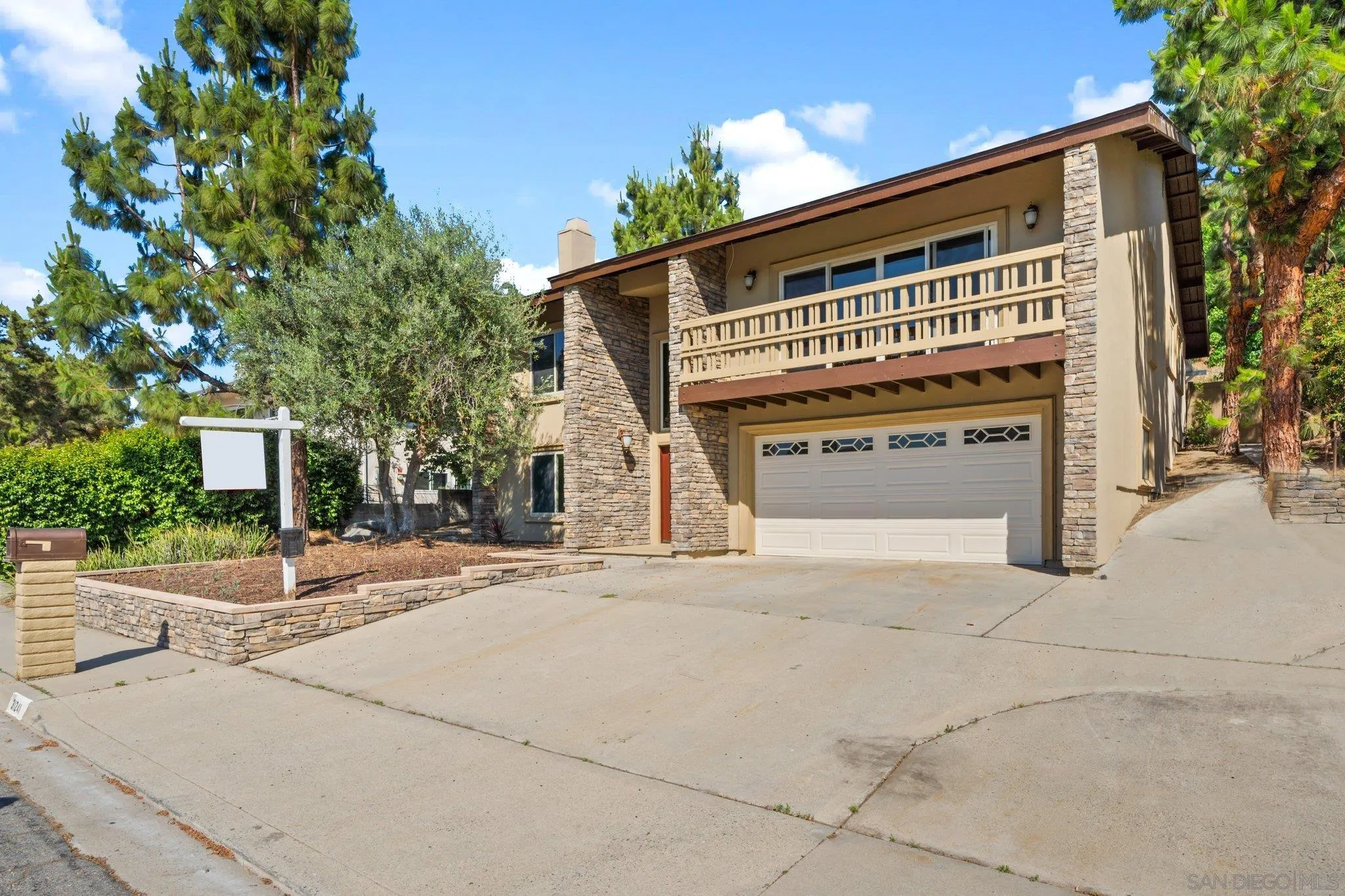 31241 Old River Rd