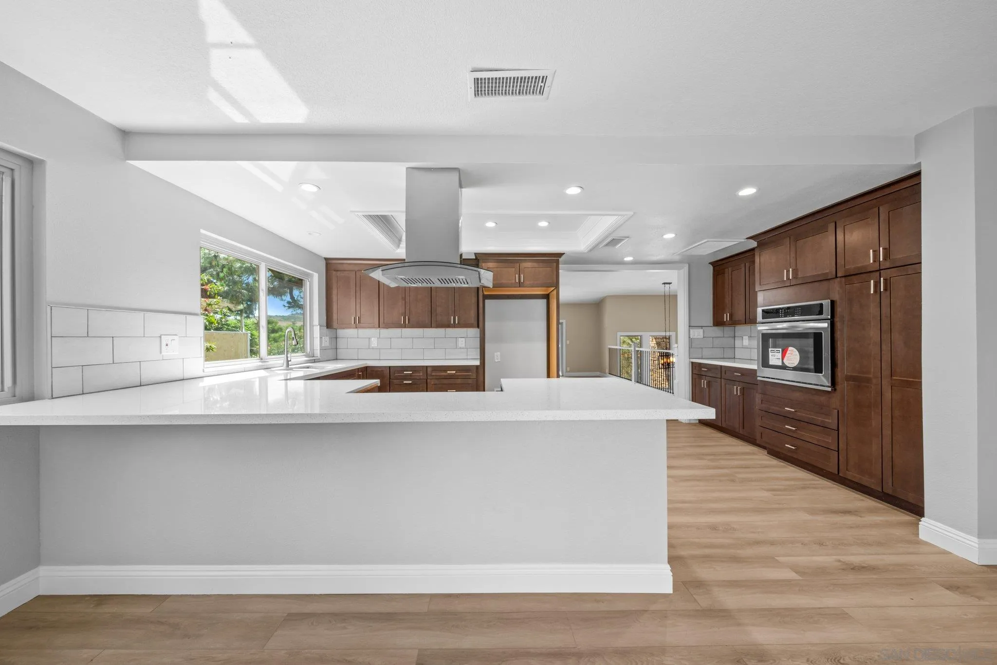 31241 Old River Rd