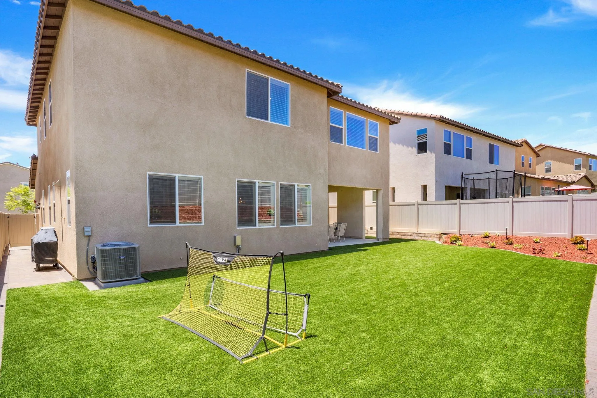 1833 Martinez Dr