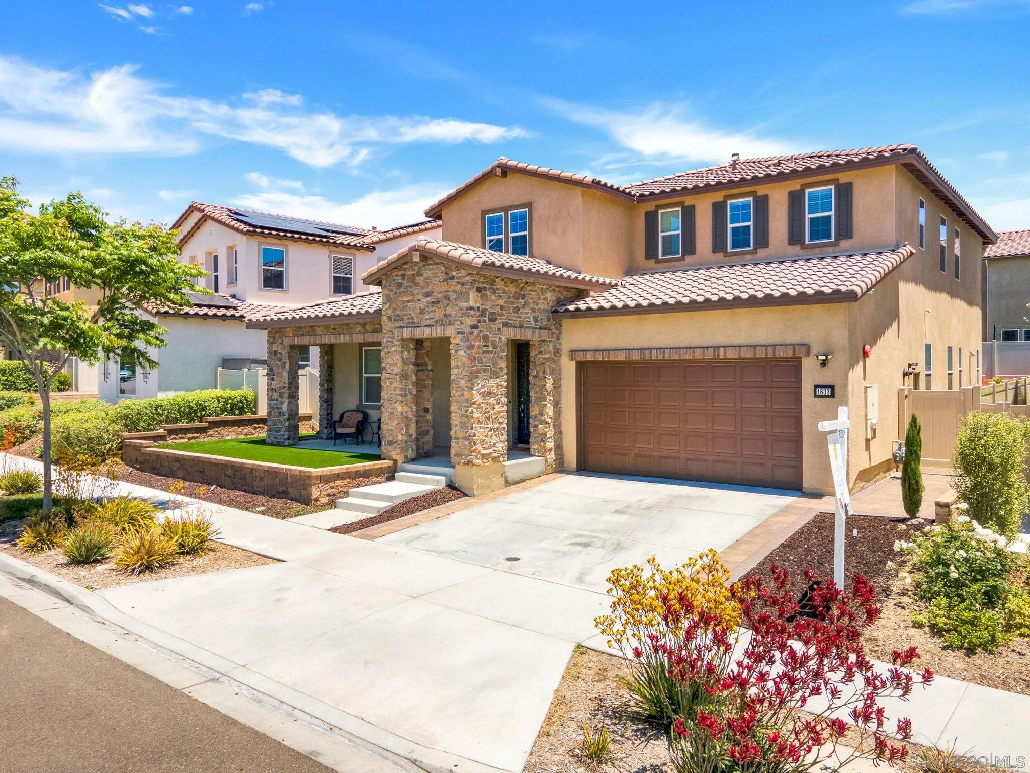 1833 Martinez Dr
