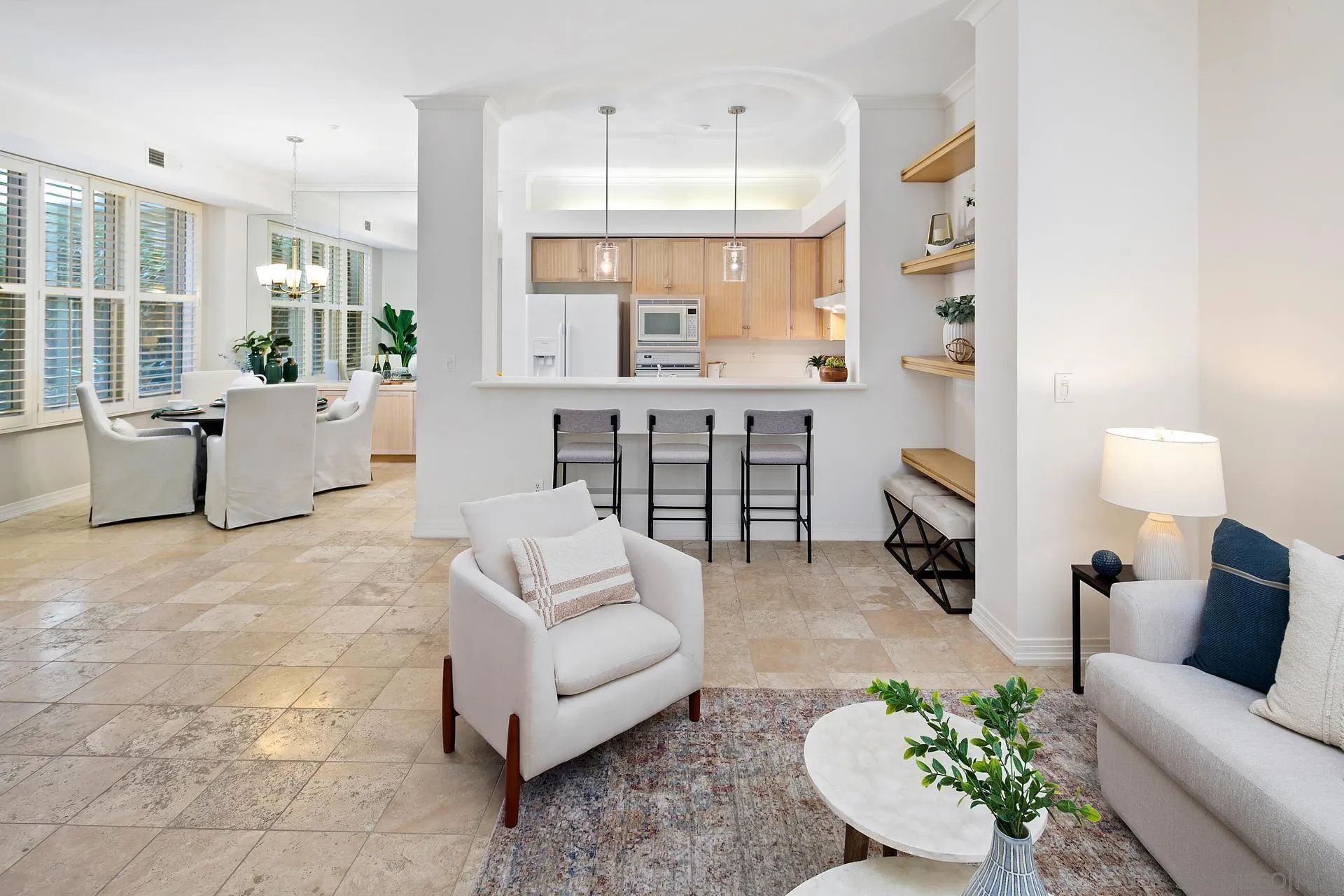 655 India St Unit 106