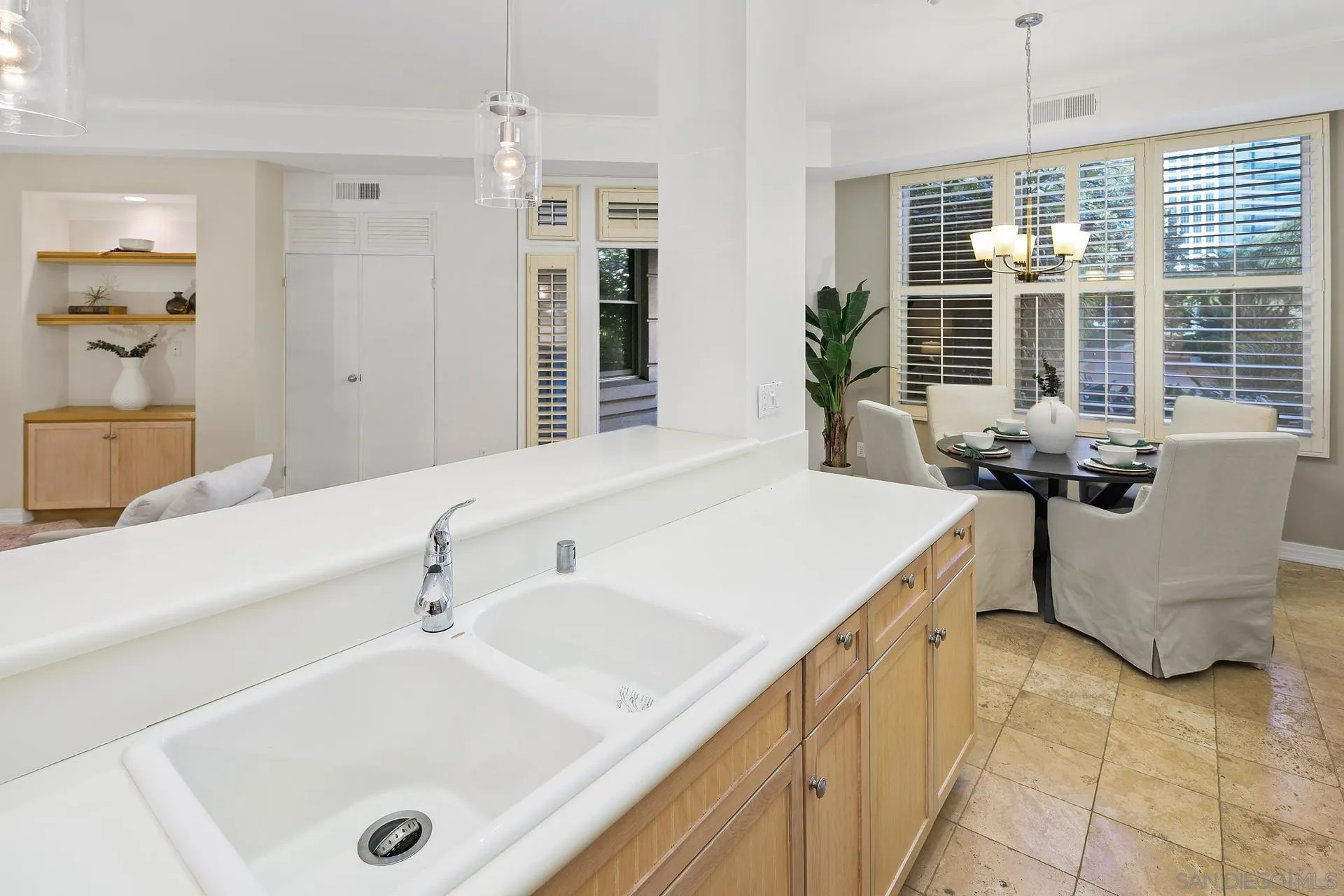 655 India St Unit 106