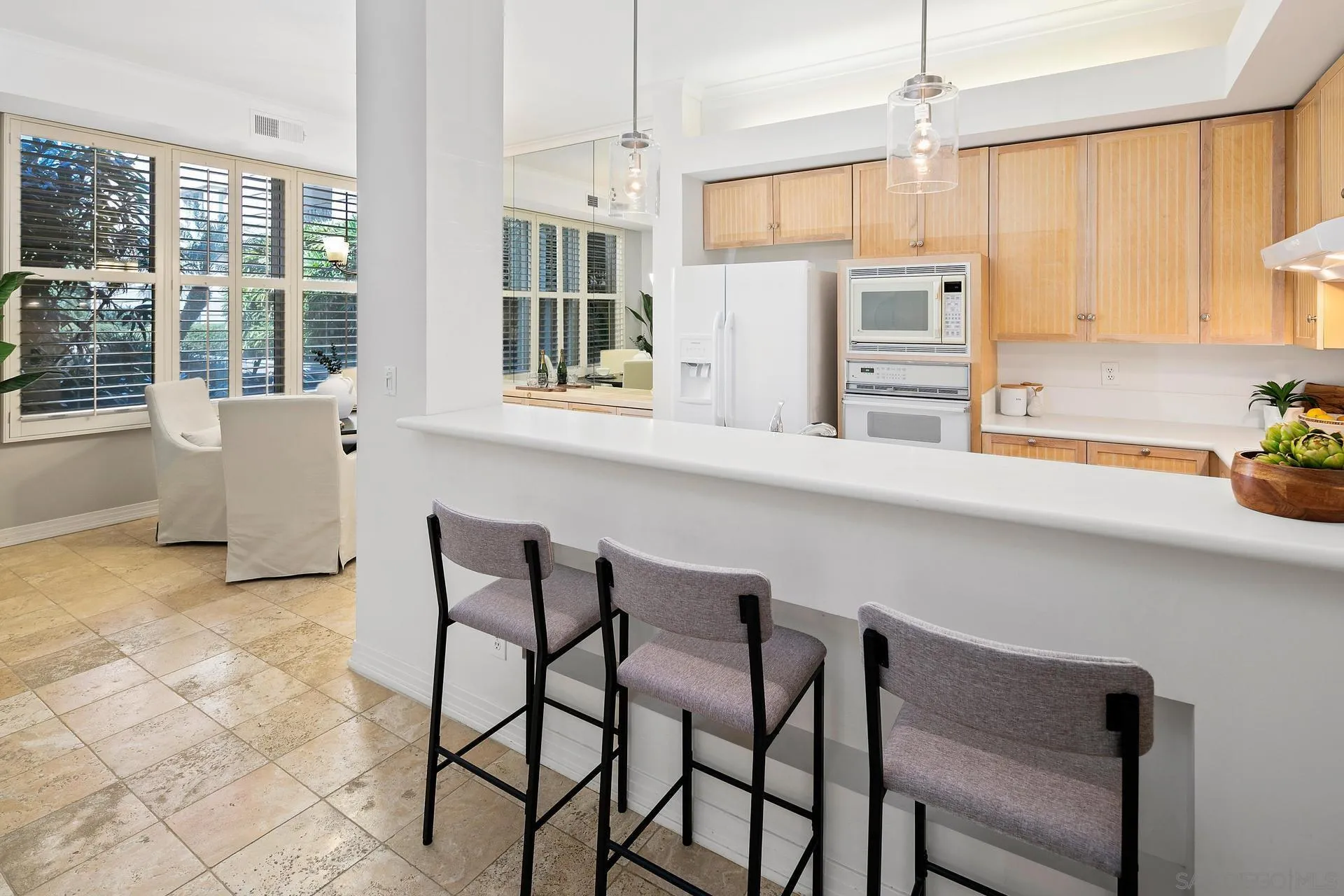 655 India St Unit 106