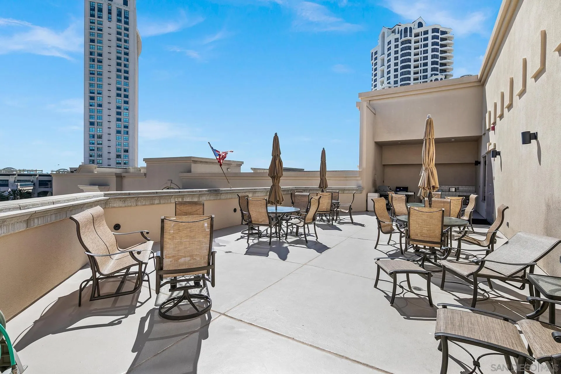 655 India St Unit 106
