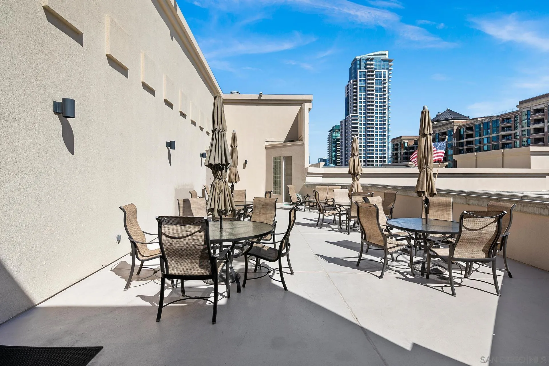 655 India St Unit 106