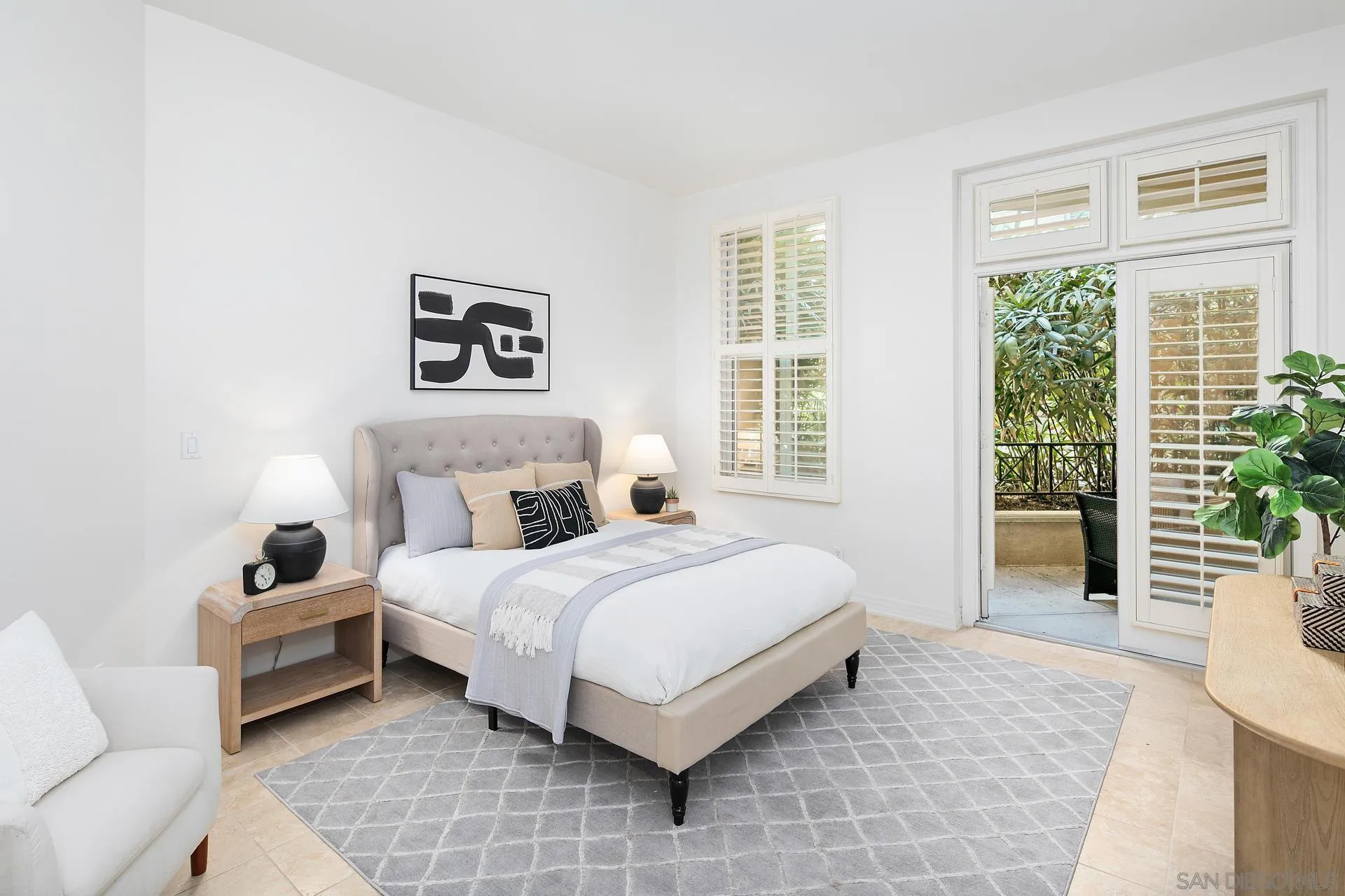 655 India St Unit 106