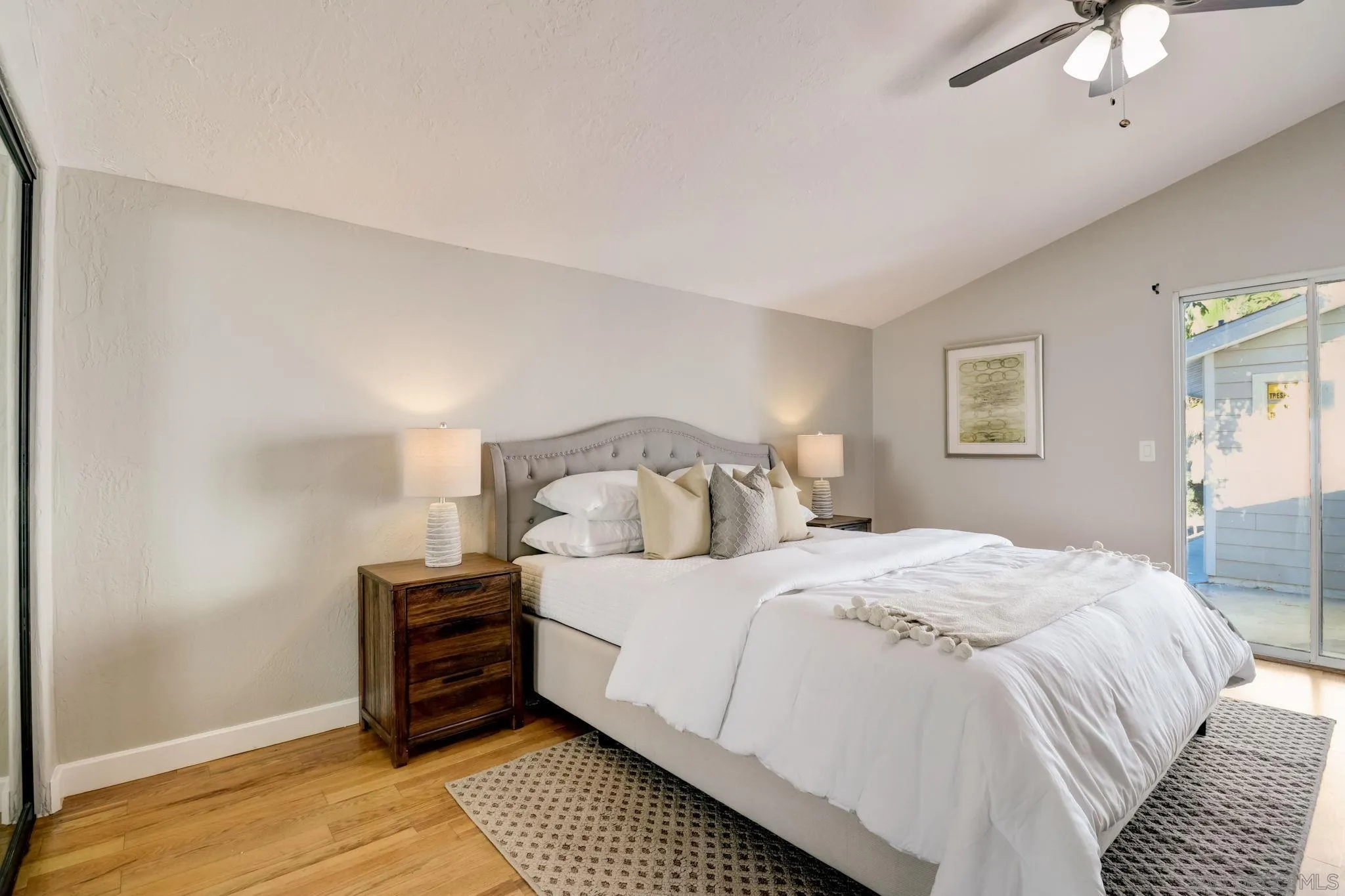 2175 Rainbow Glen Rd.