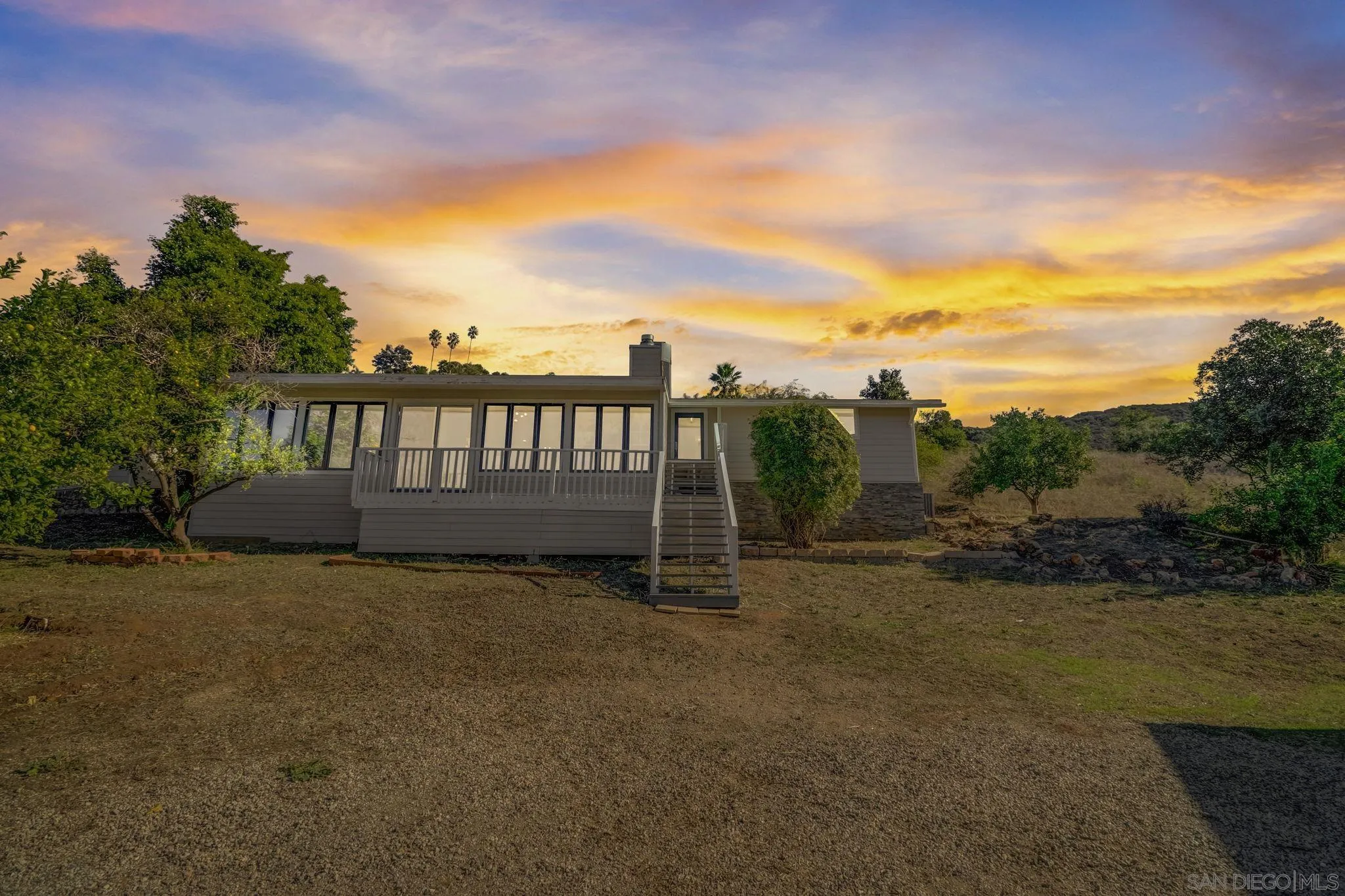2175 Rainbow Glen Rd.