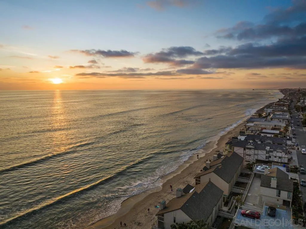 2955 Ocean St Unit 16