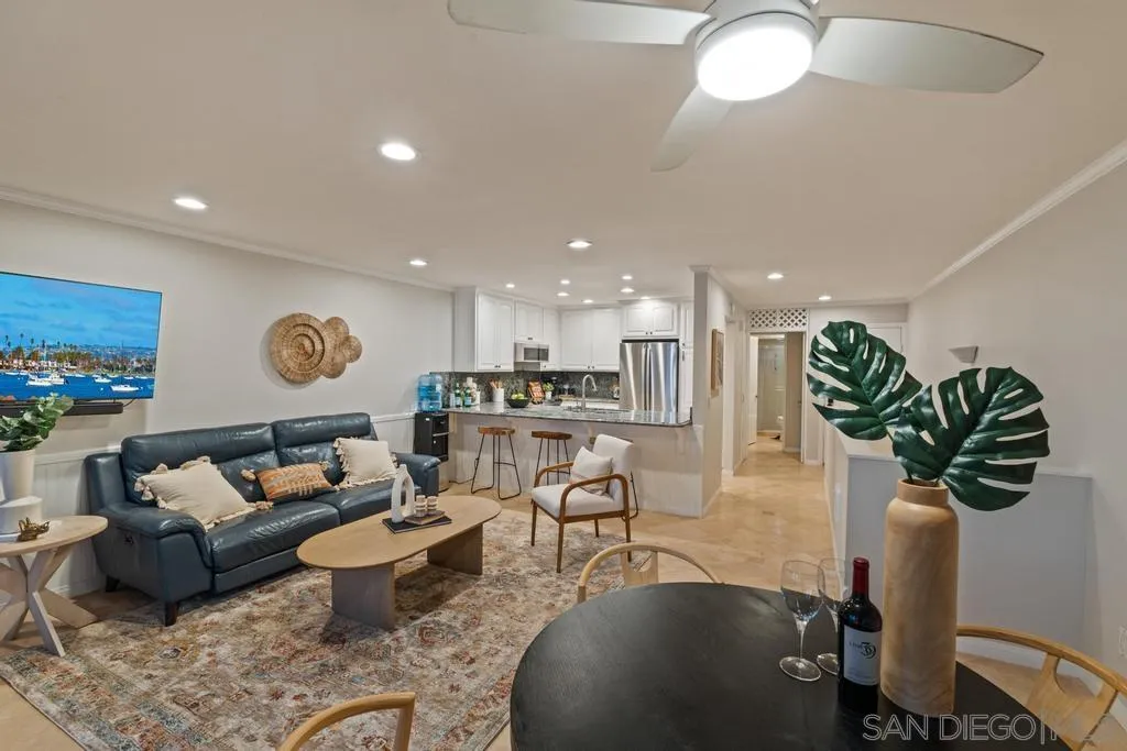 2955 Ocean St Unit 16