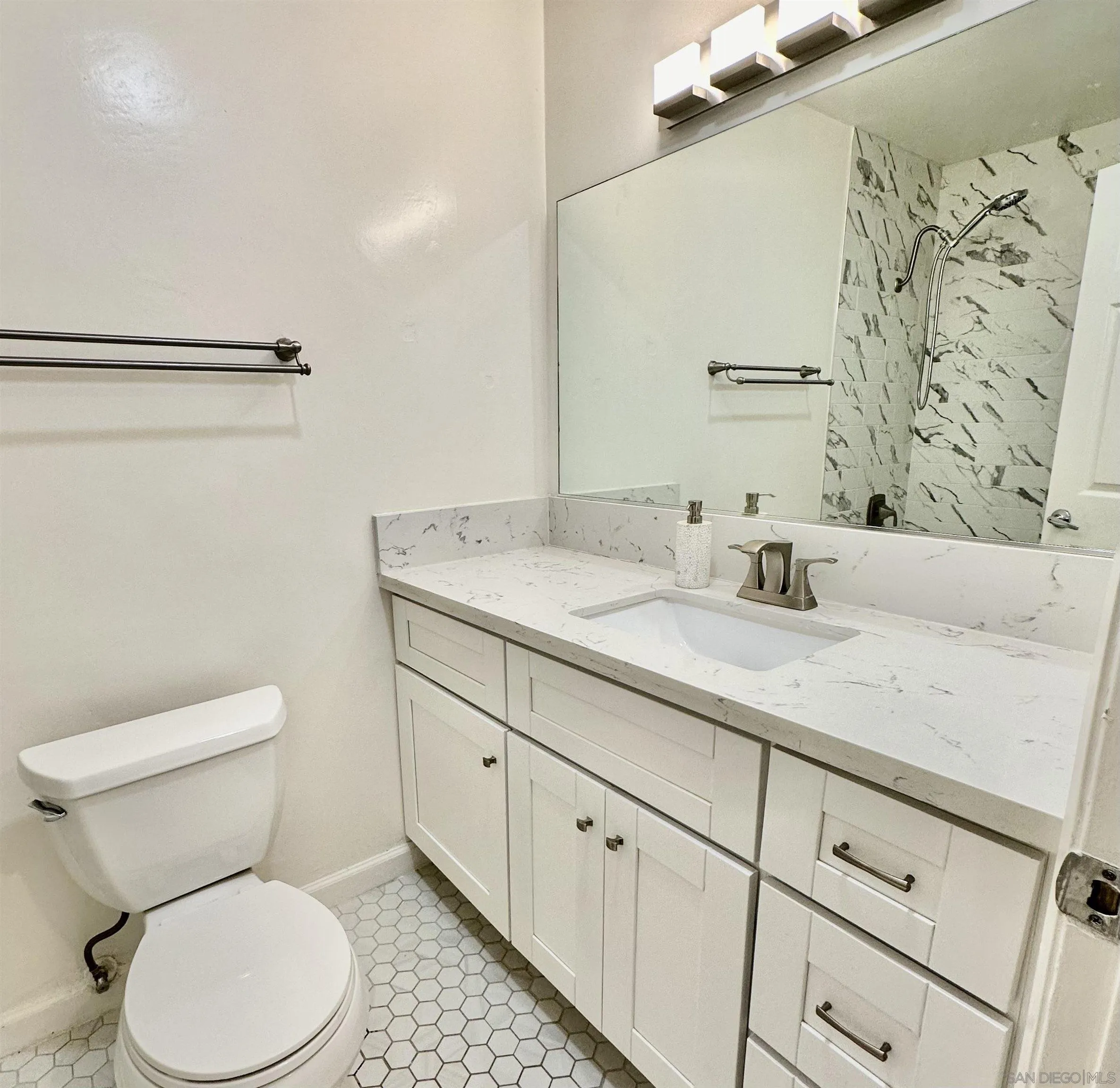 1615 Hotel Circle S Unit D102