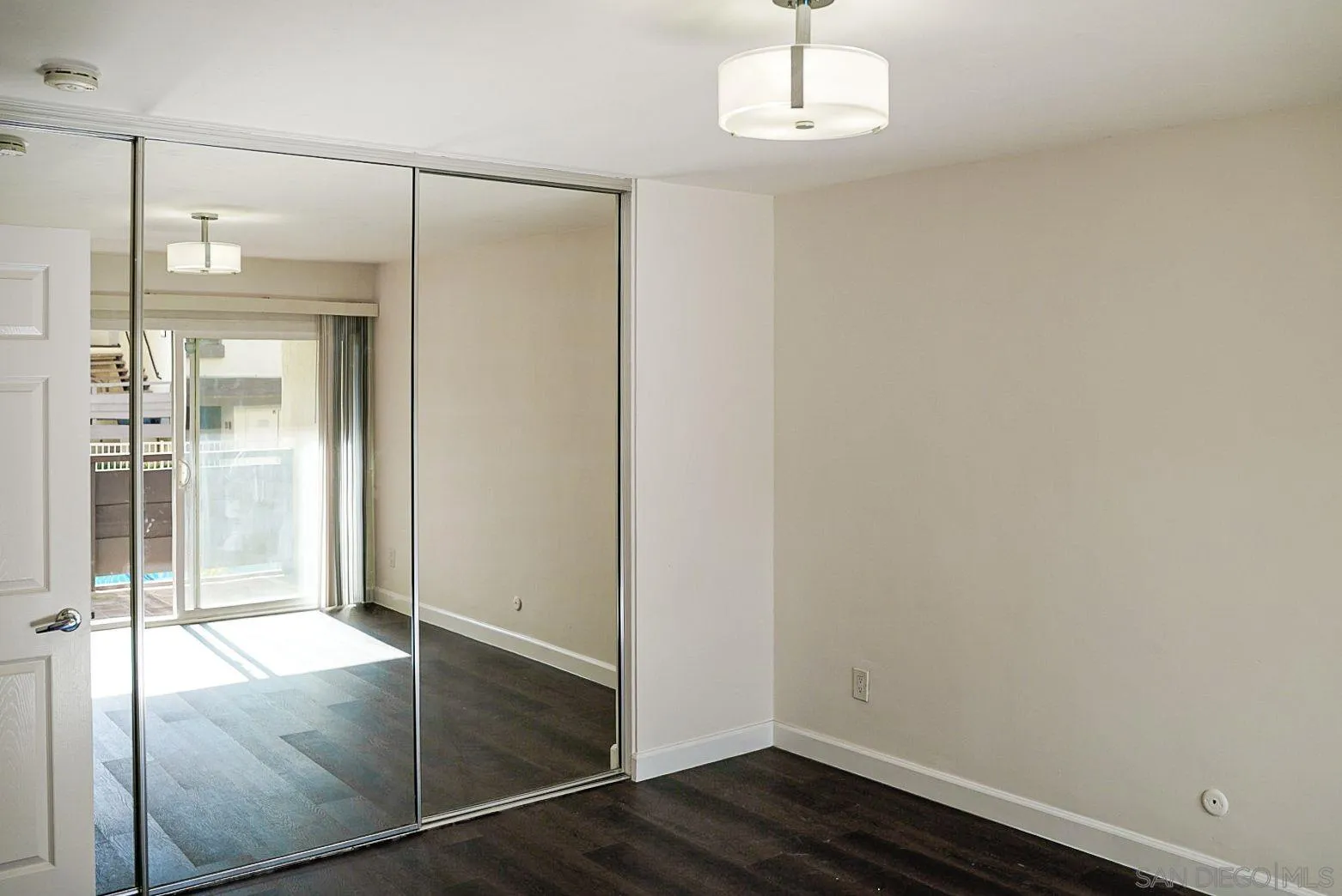 1615 Hotel Circle S Unit D102