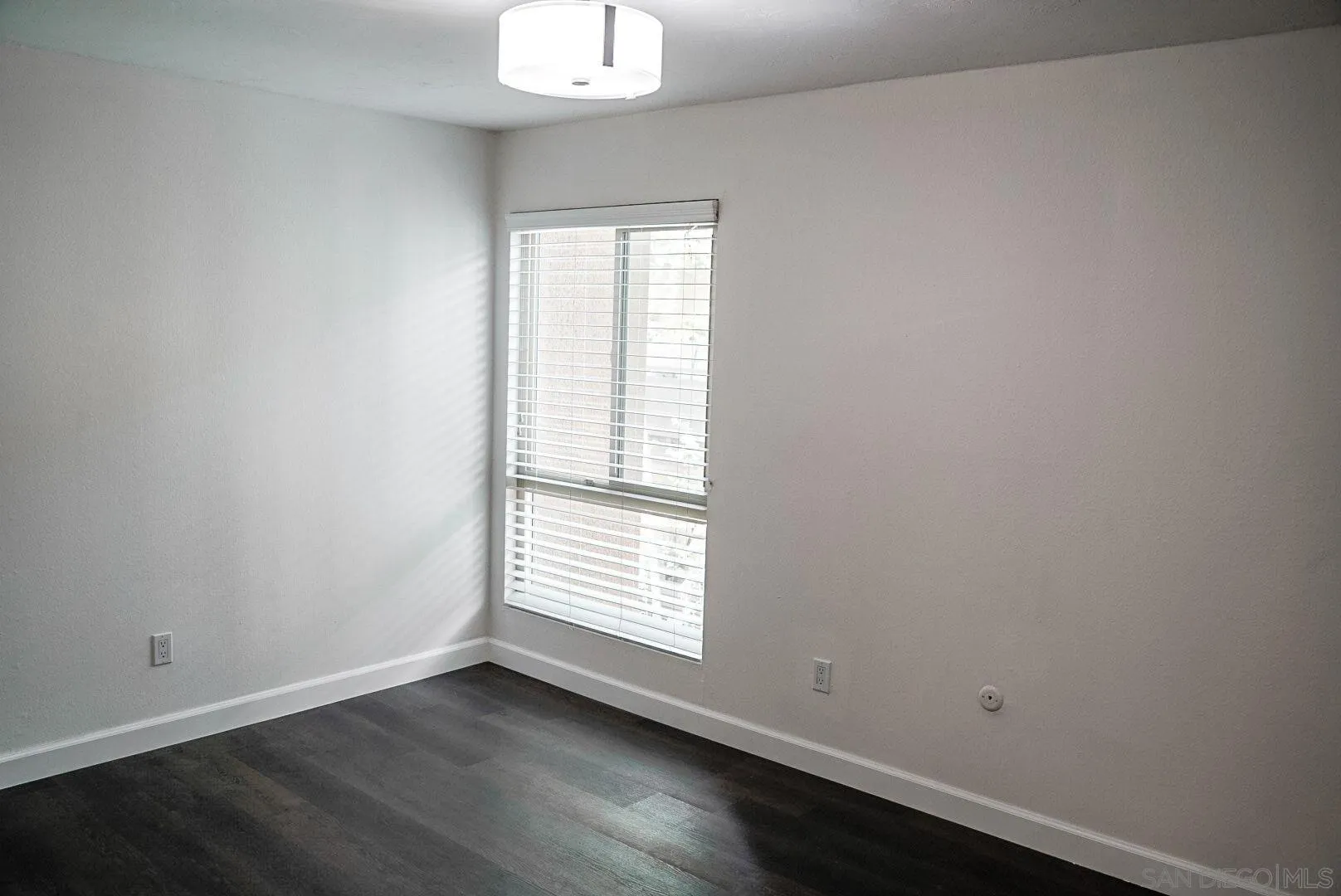 1615 Hotel Circle S Unit D102