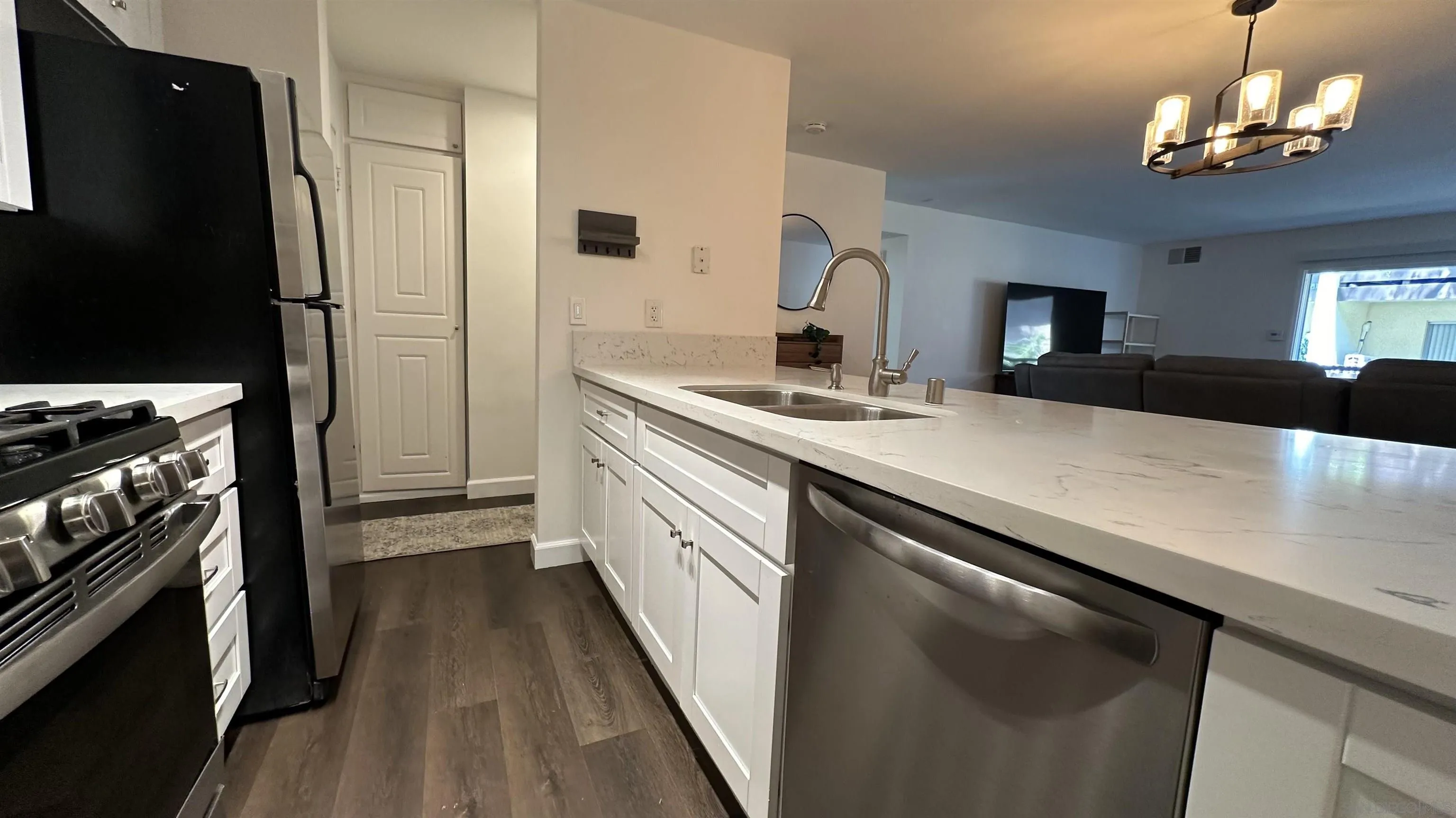 1615 Hotel Circle S Unit D102